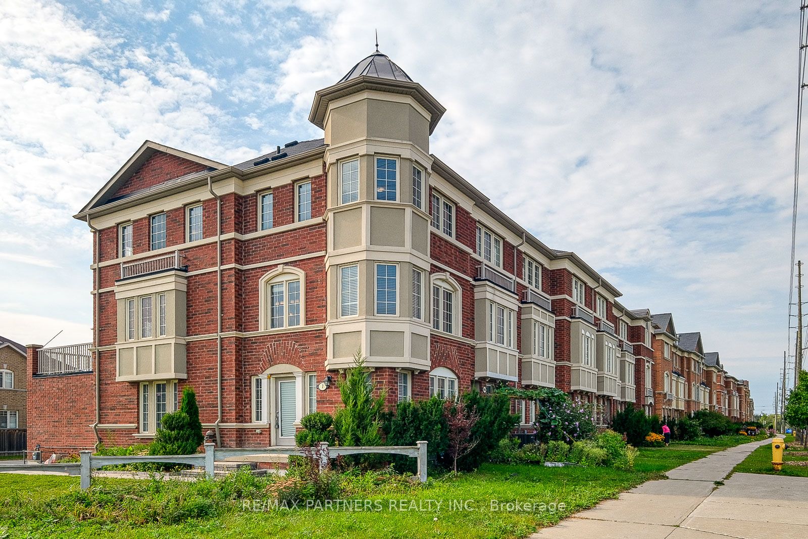 1 Percy Reesor St