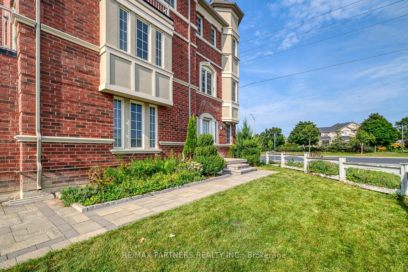 1 Percy Reesor St