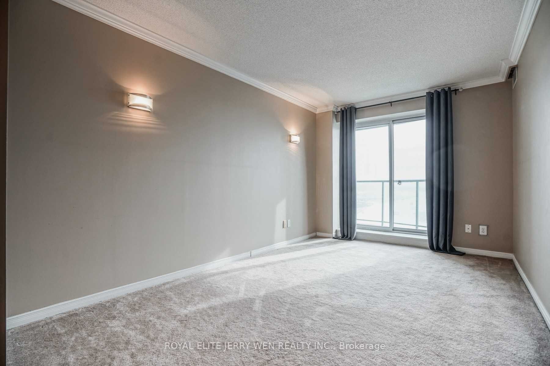 23 Oneida Crescent #708