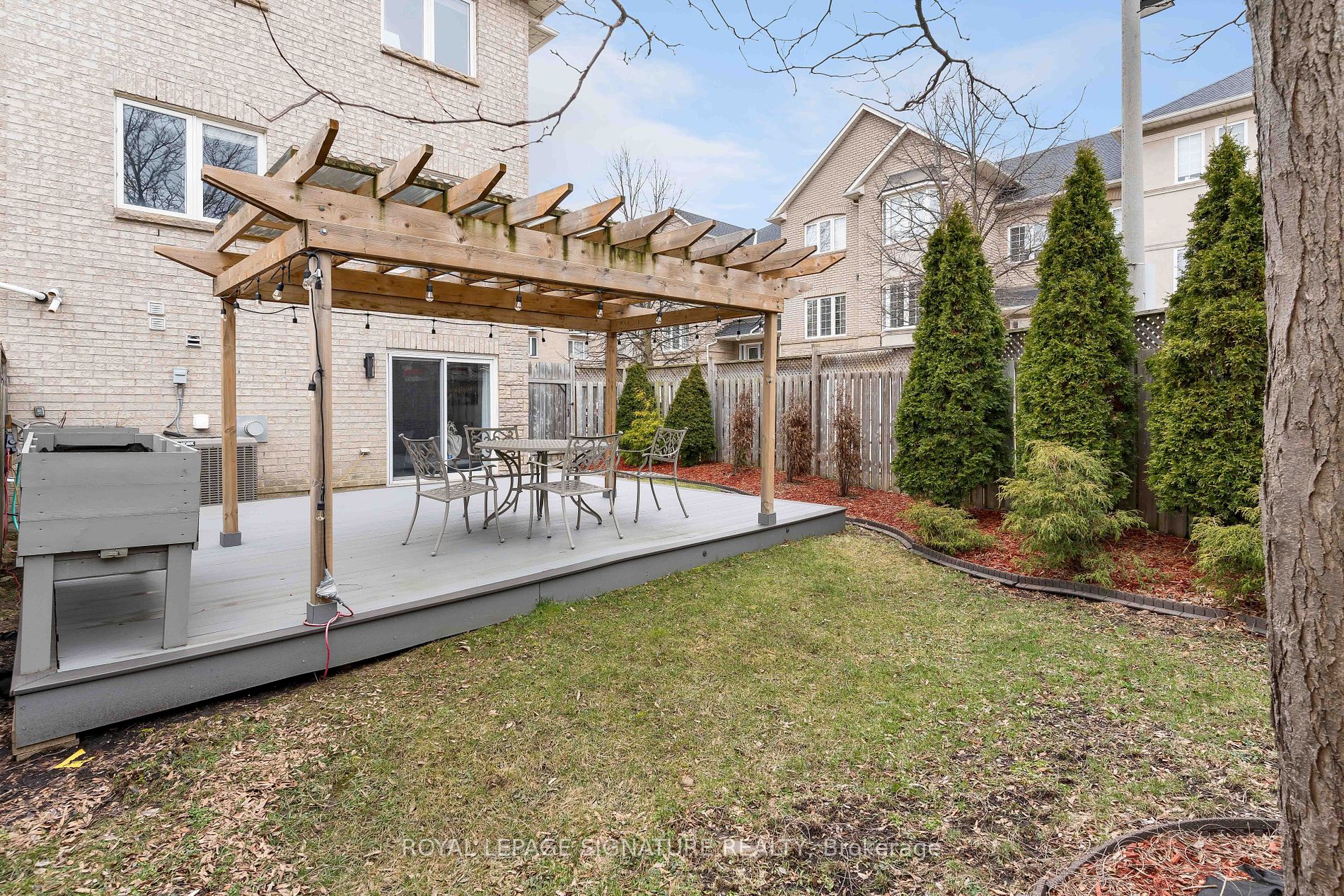10719 Bathurst Street, #12