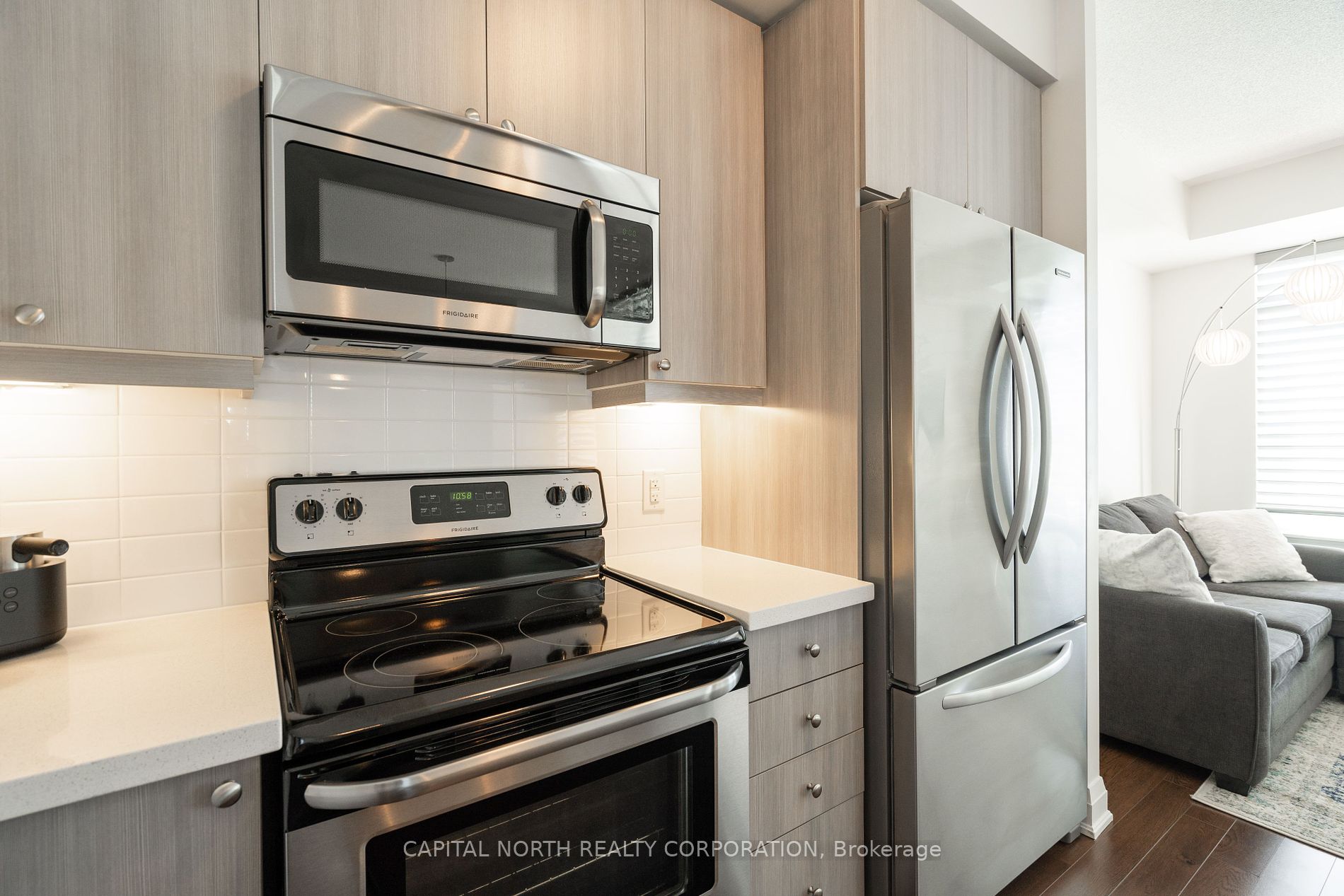 24 Woodstream Blvd, #416