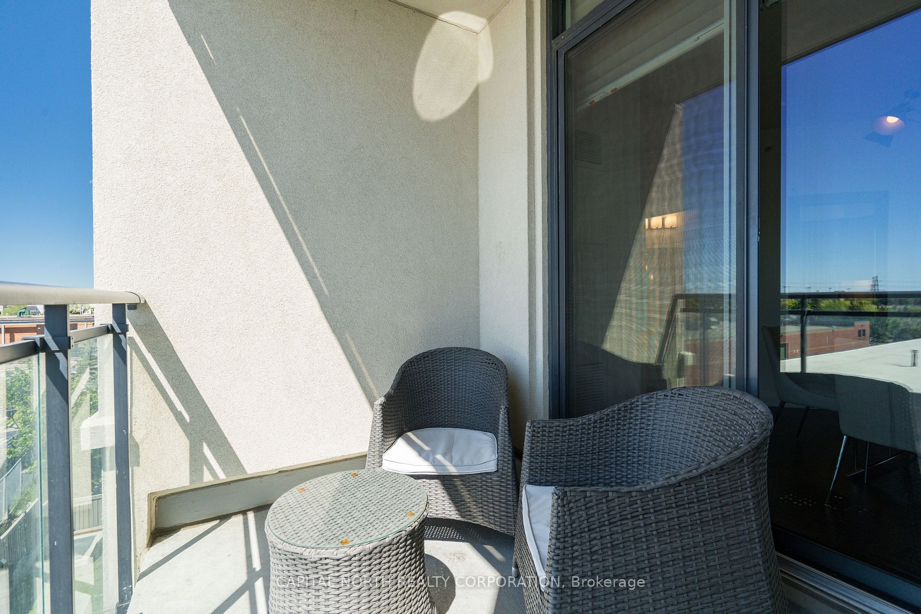 24 Woodstream Blvd, #416