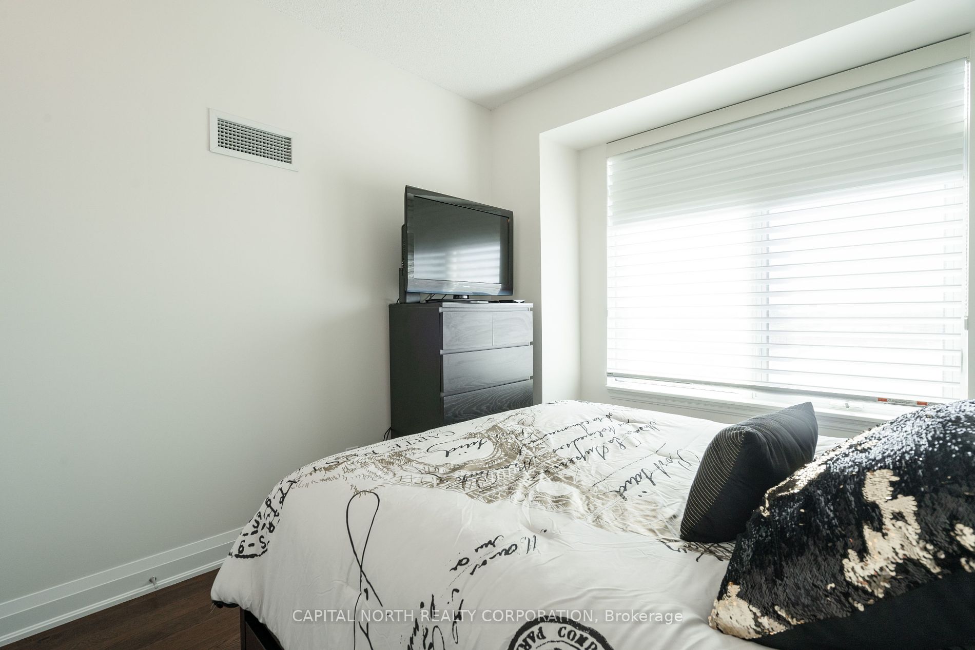 24 Woodstream Blvd, #416