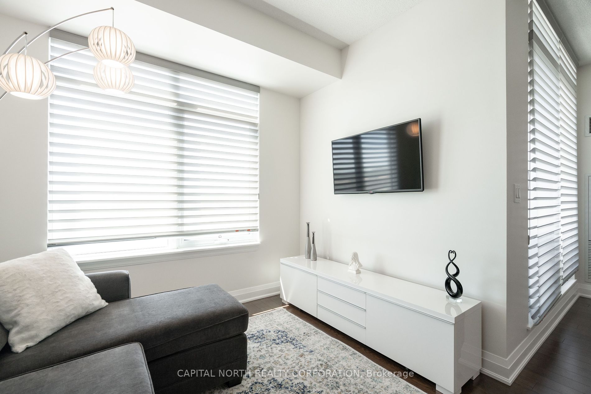 24 Woodstream Blvd, #416