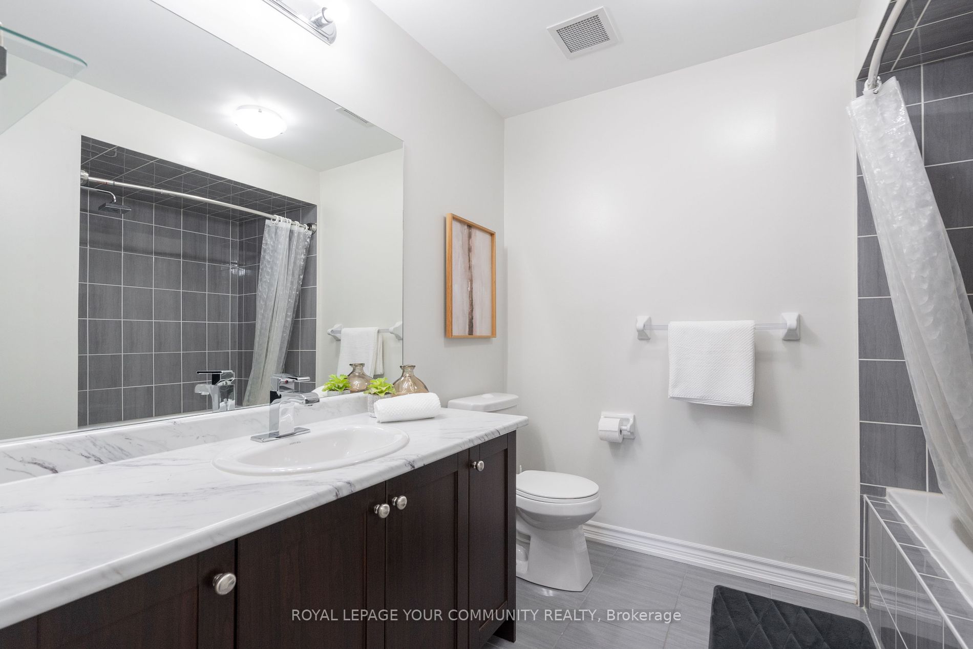 3865 Major Mackenzie Drive W #216