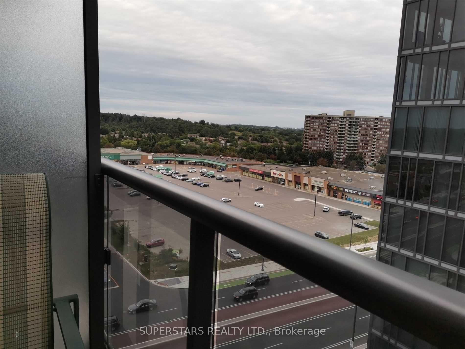 9608 Yonge St, #1105