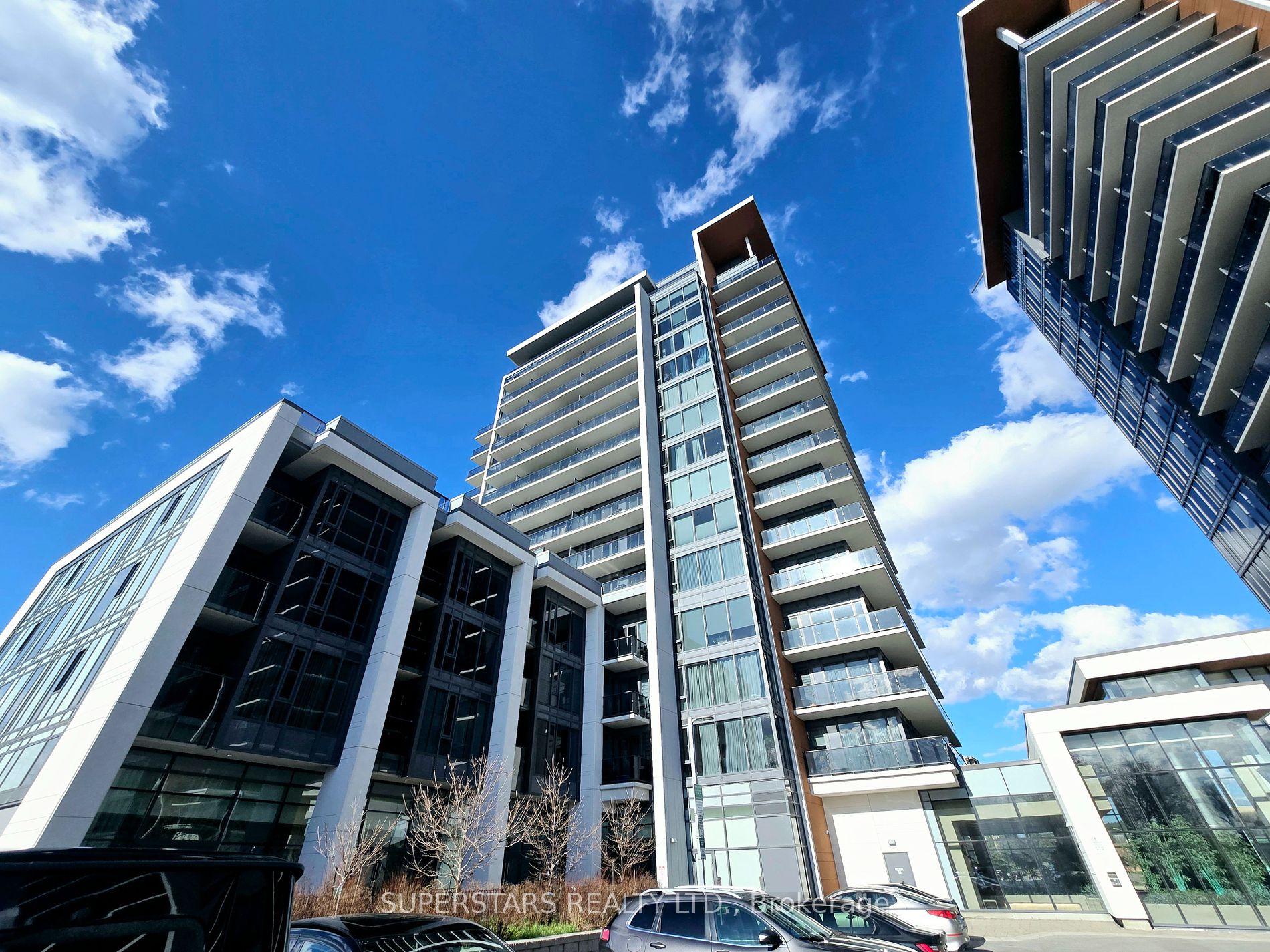 9608 Yonge St, #1105
