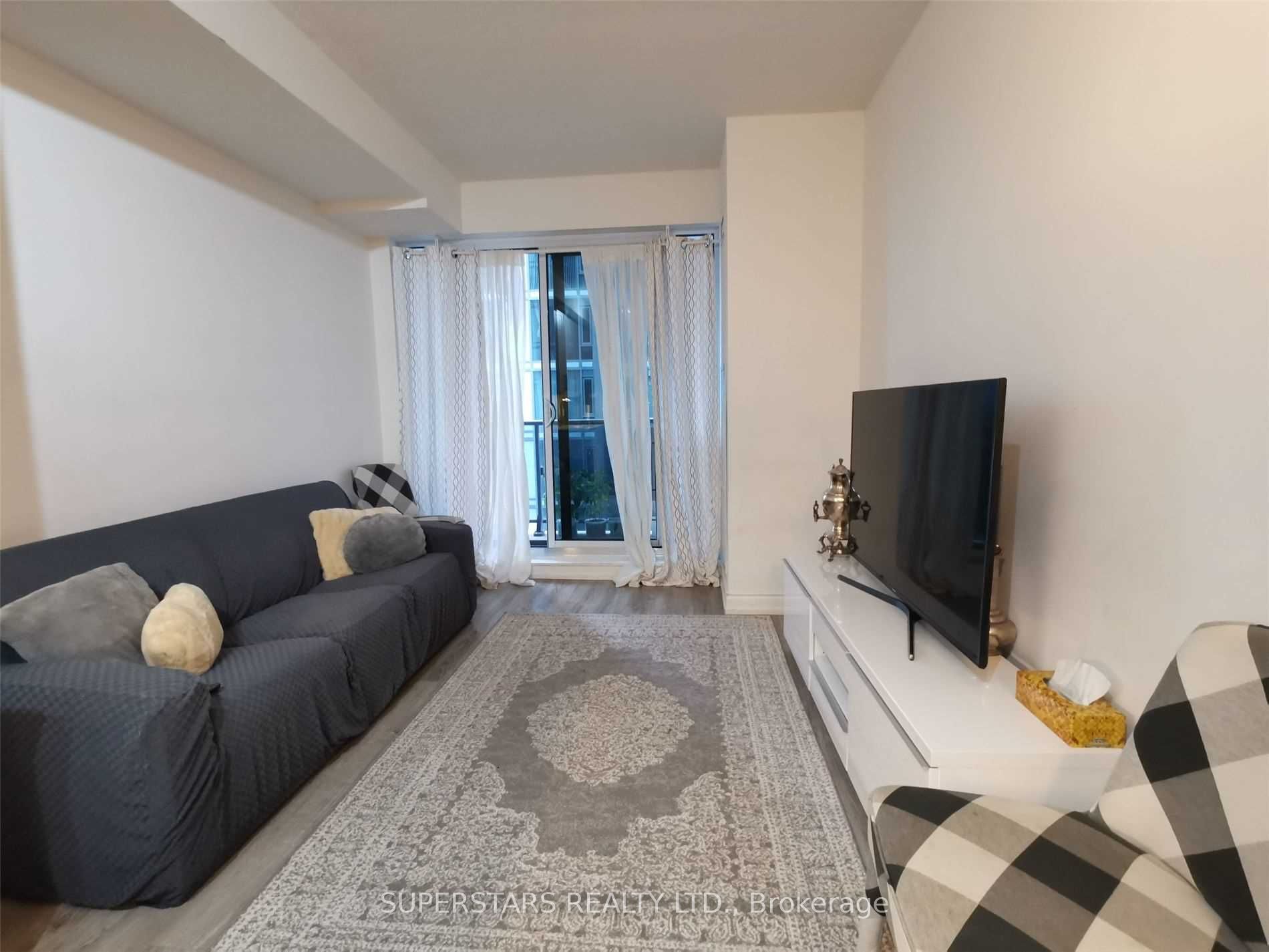 9608 Yonge St, #1105