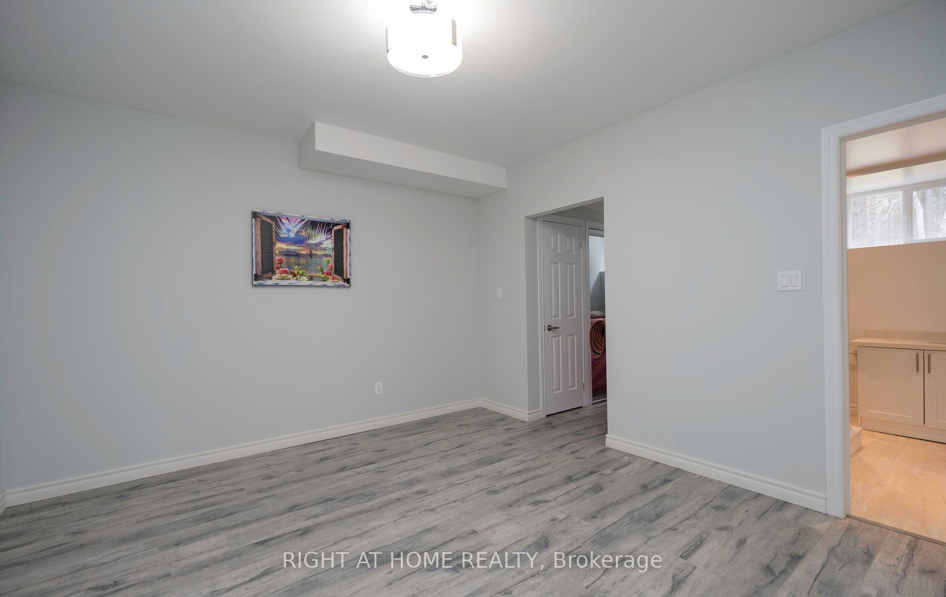 4437 5th Side Road