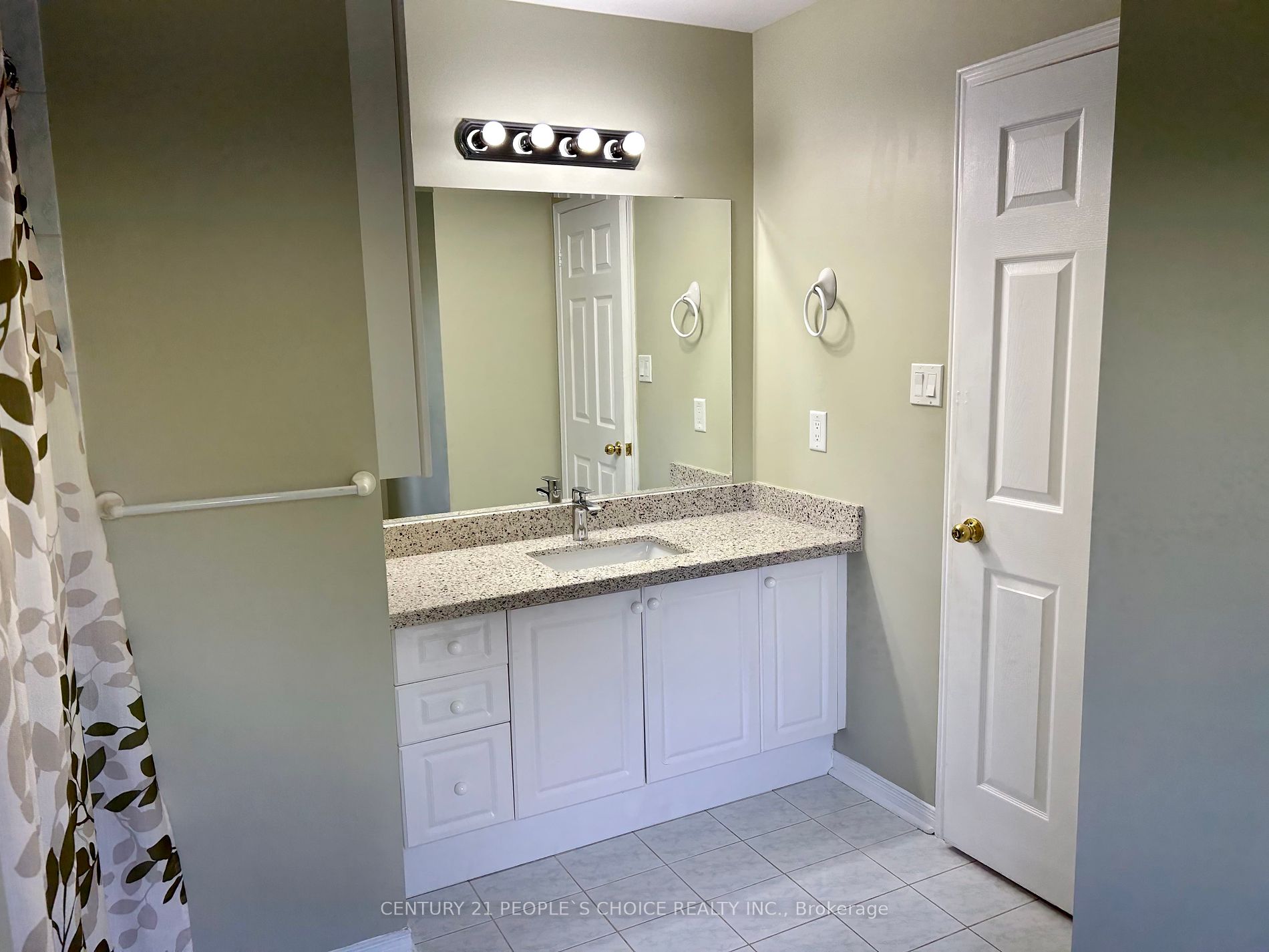 51 Echo Ridge Cres
