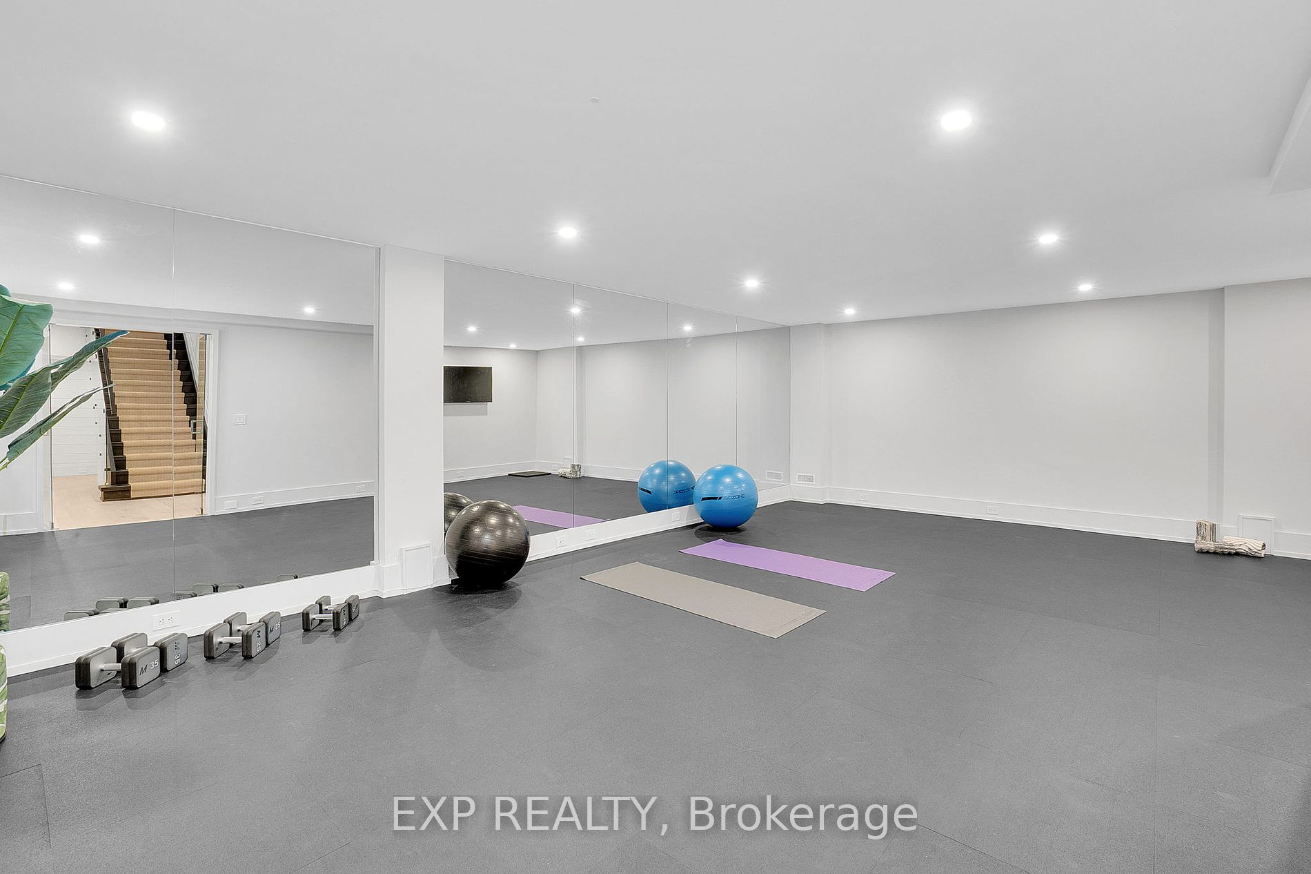 125 Clearview Heights