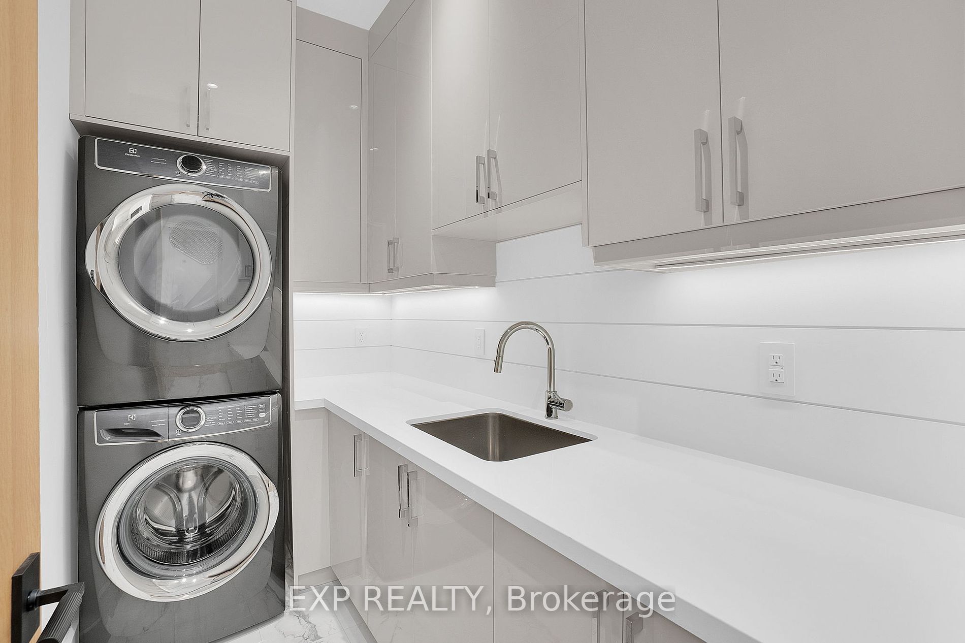 125 Clearview Heights