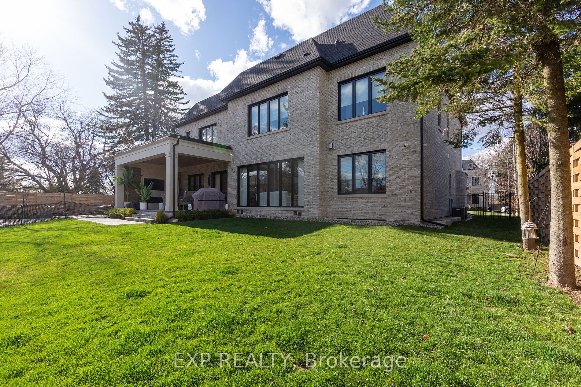 125 Clearview Heights