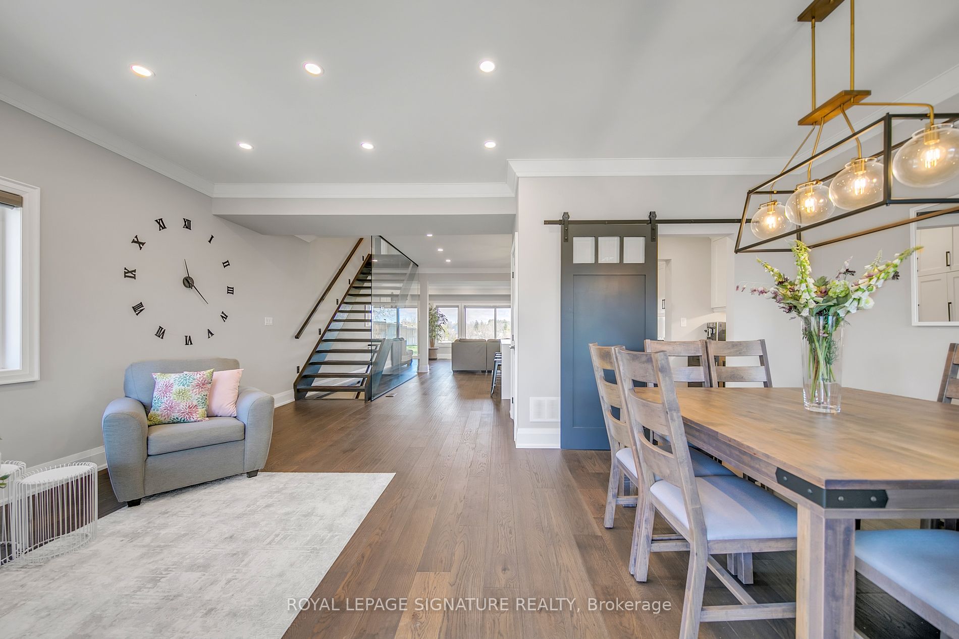 22 Mitchell Ave