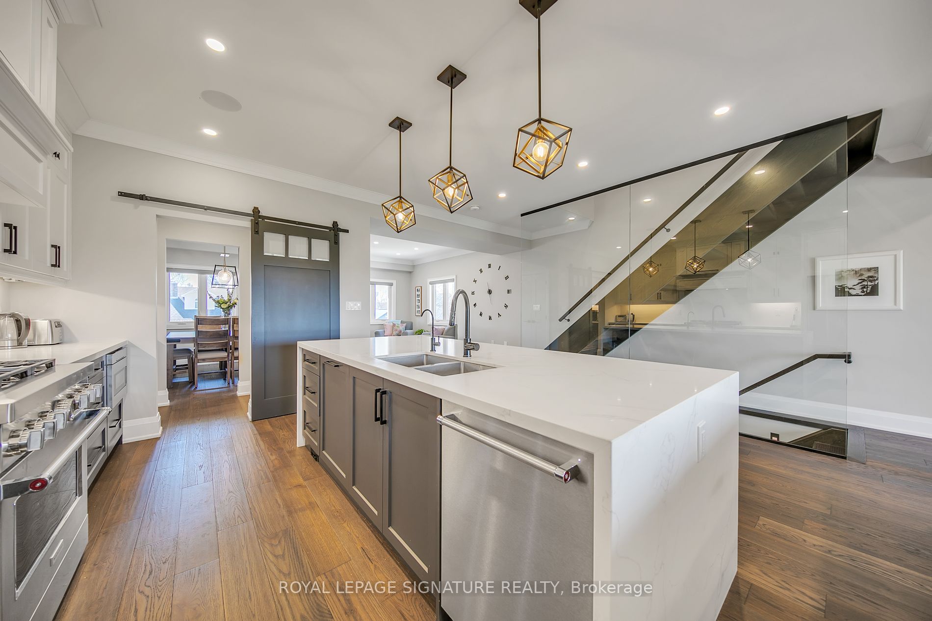 22 Mitchell Ave