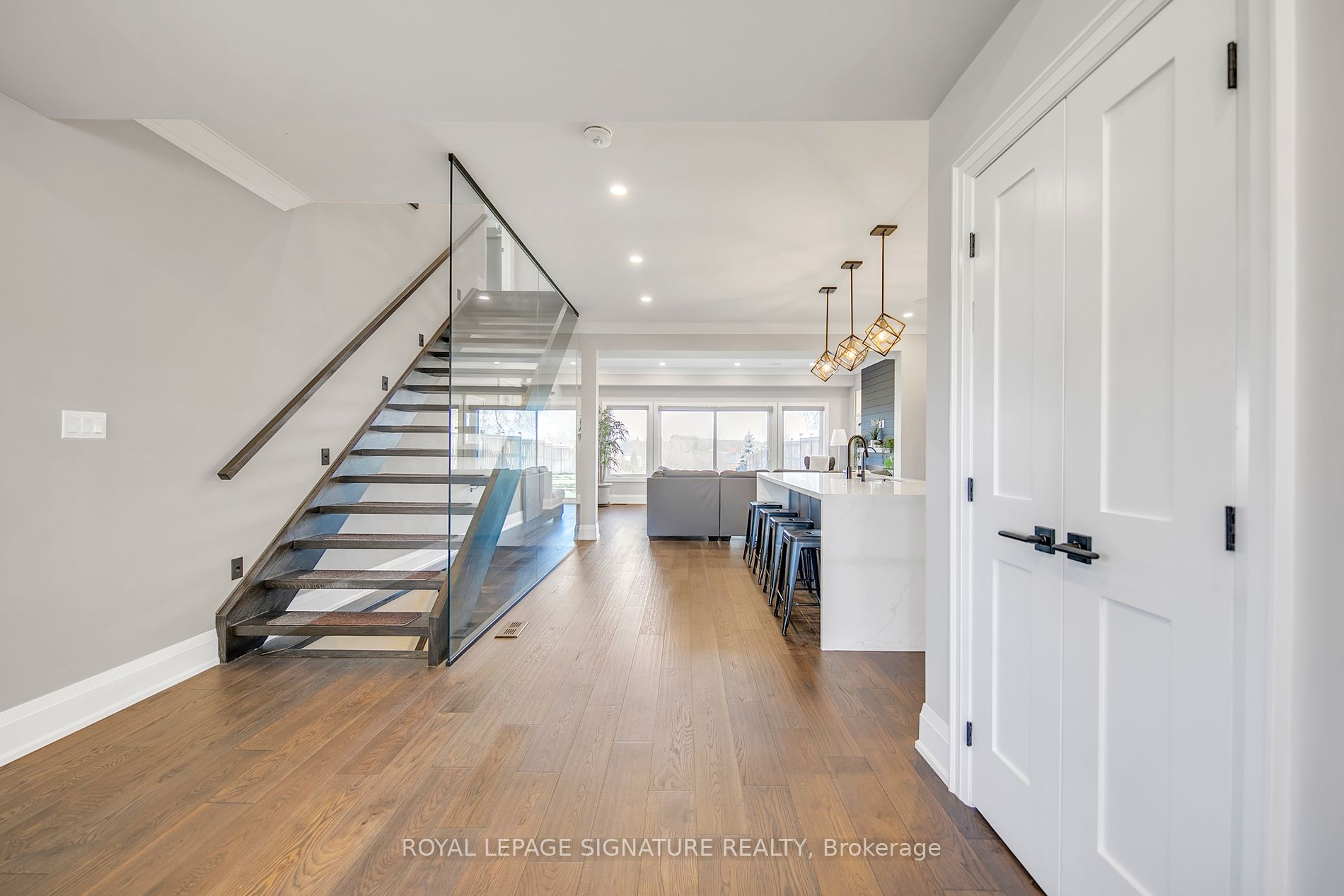22 Mitchell Ave