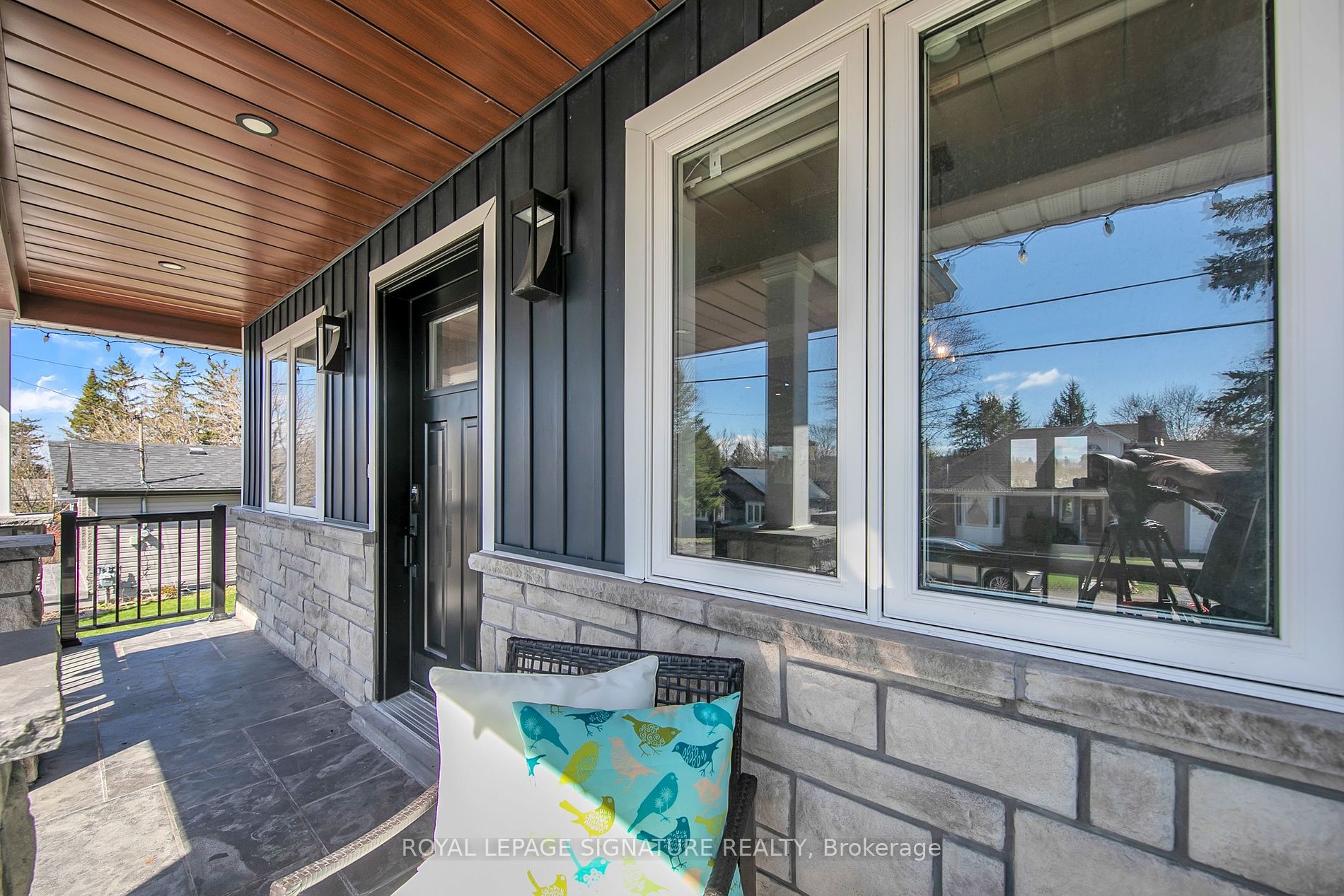 22 Mitchell Ave