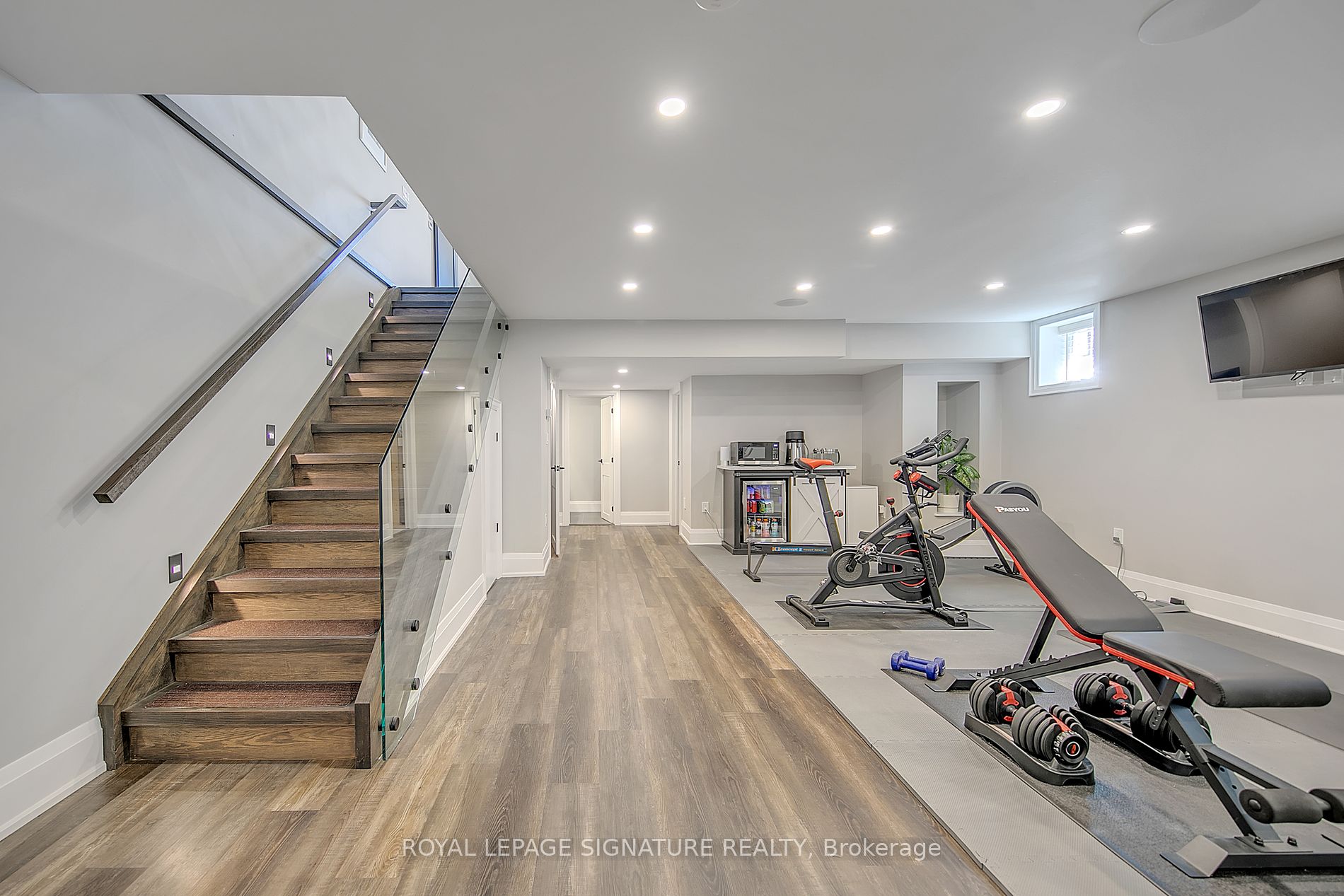 22 Mitchell Ave