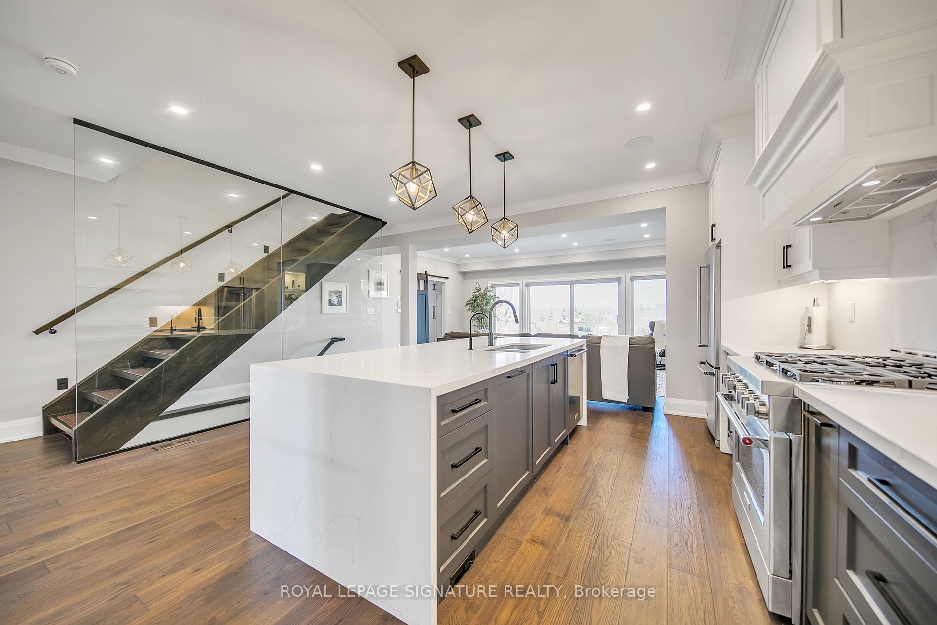 22 Mitchell Ave