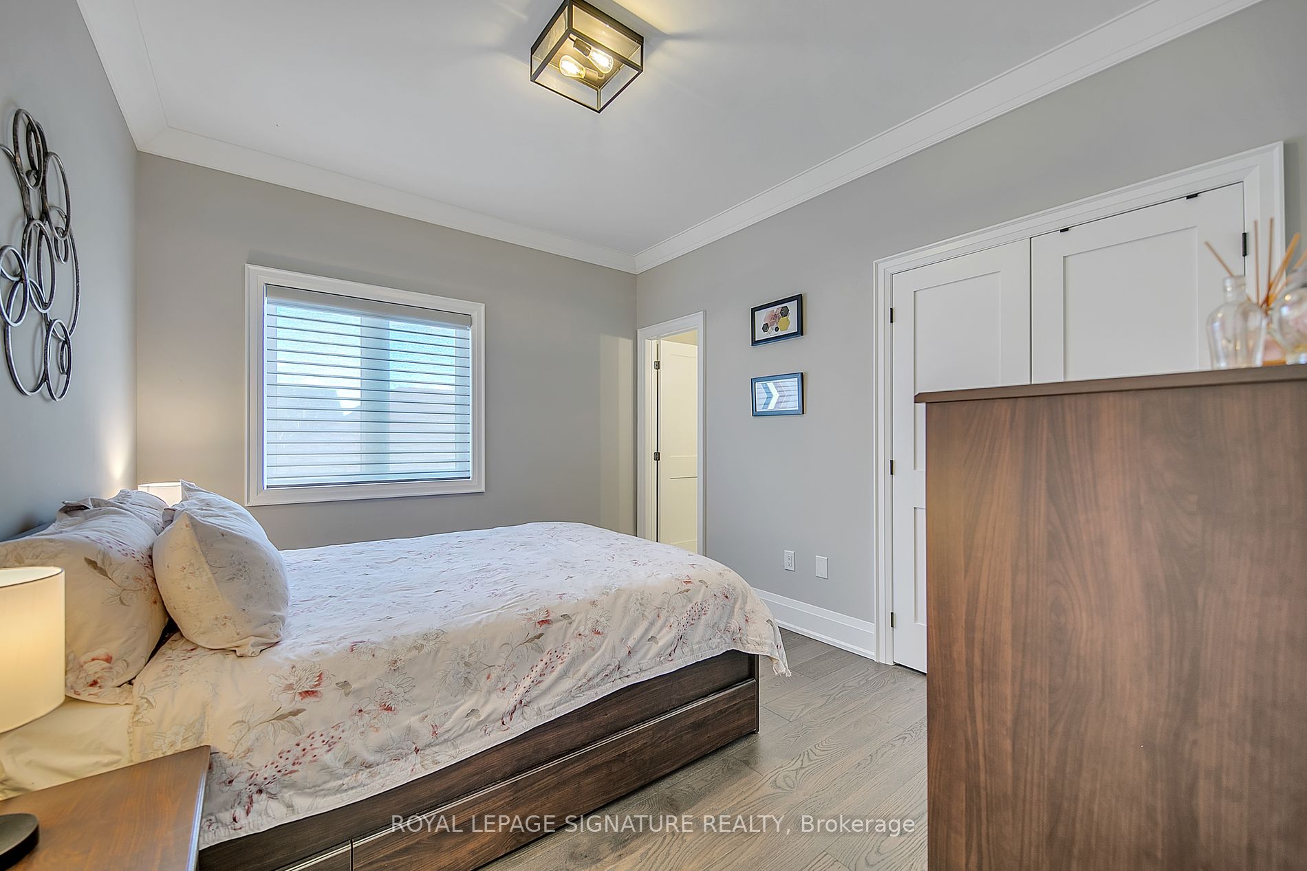 22 Mitchell Ave