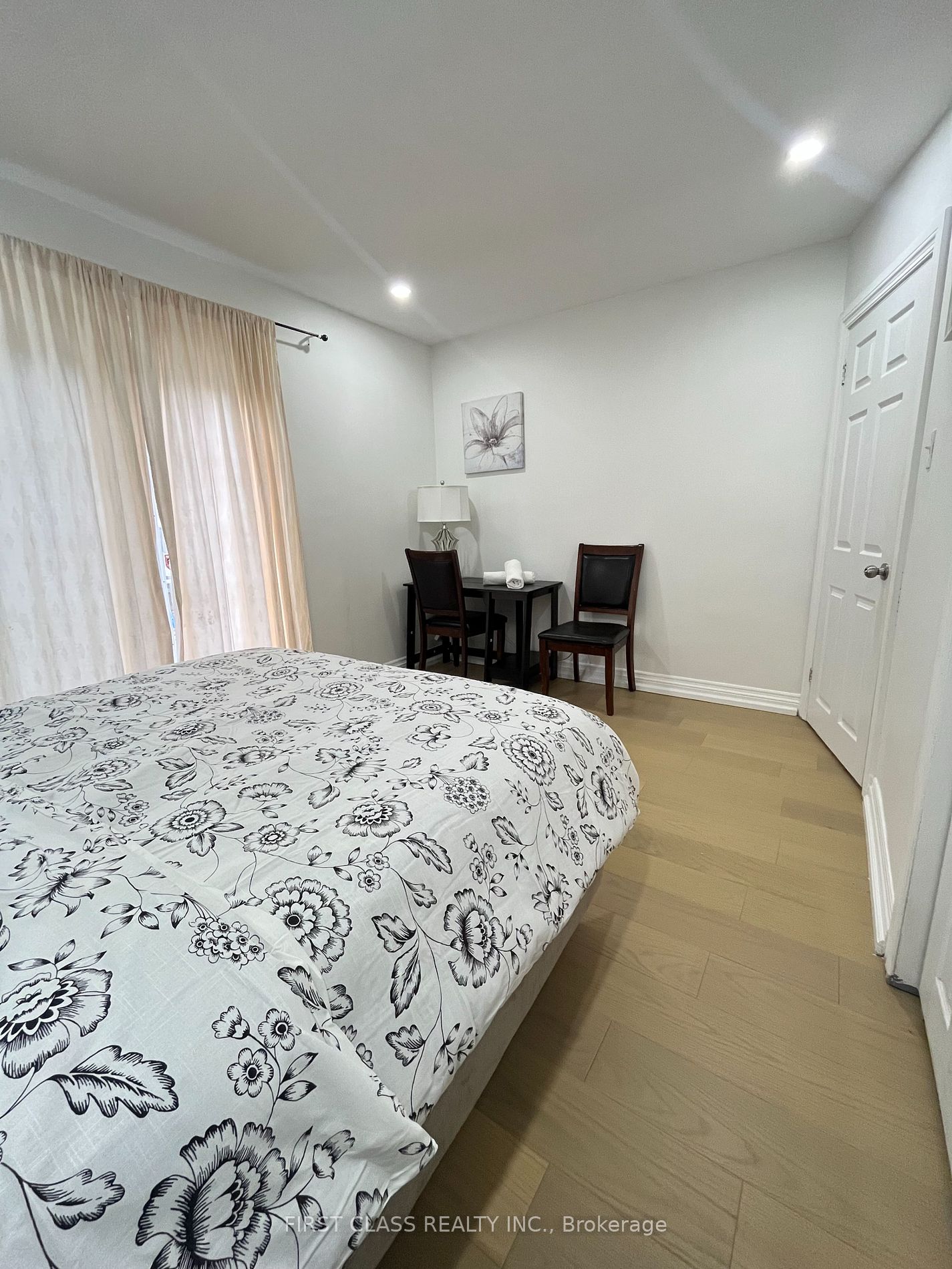 377 Taylor Mills Dr S