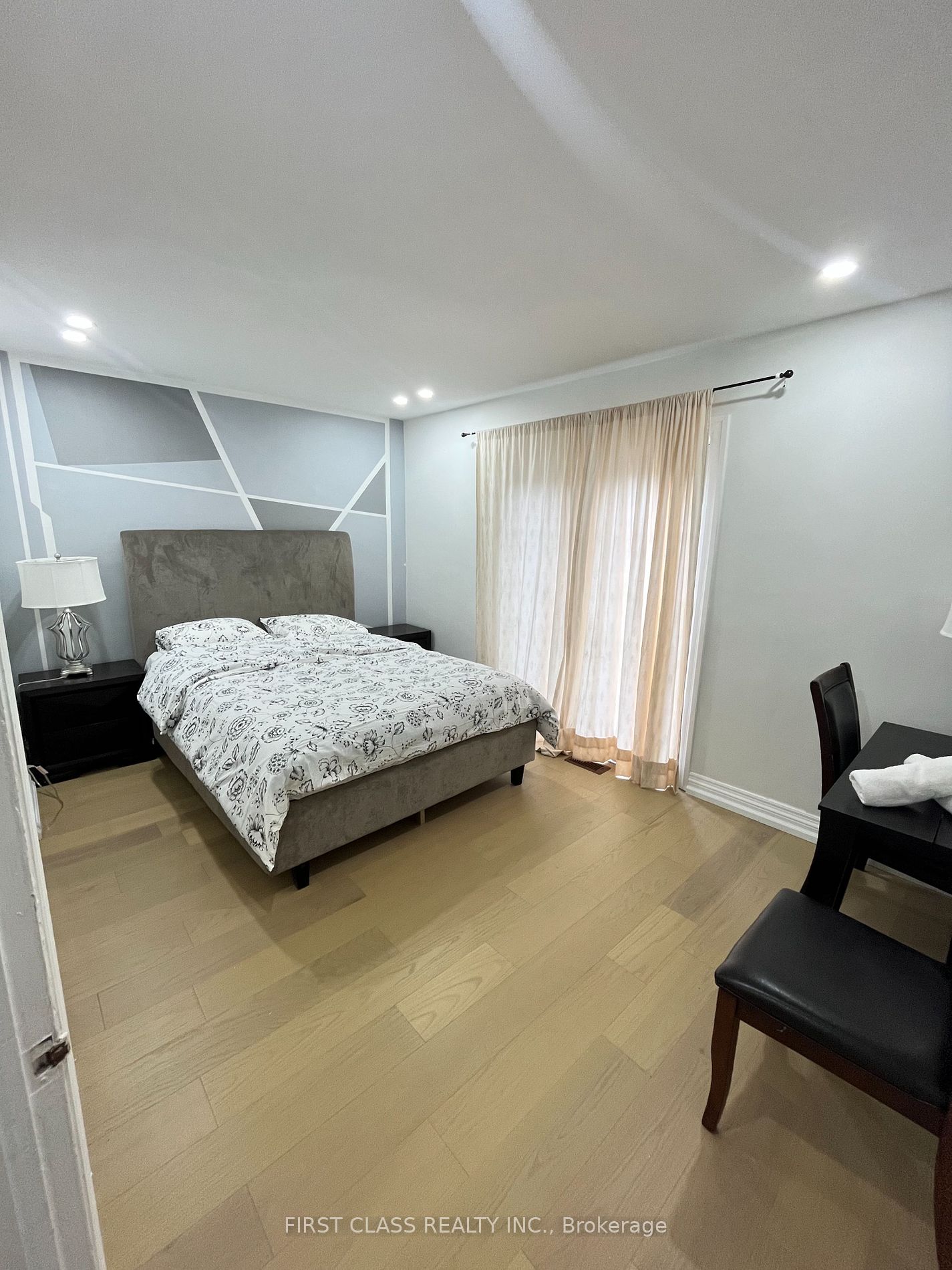 377 Taylor Mills Dr S