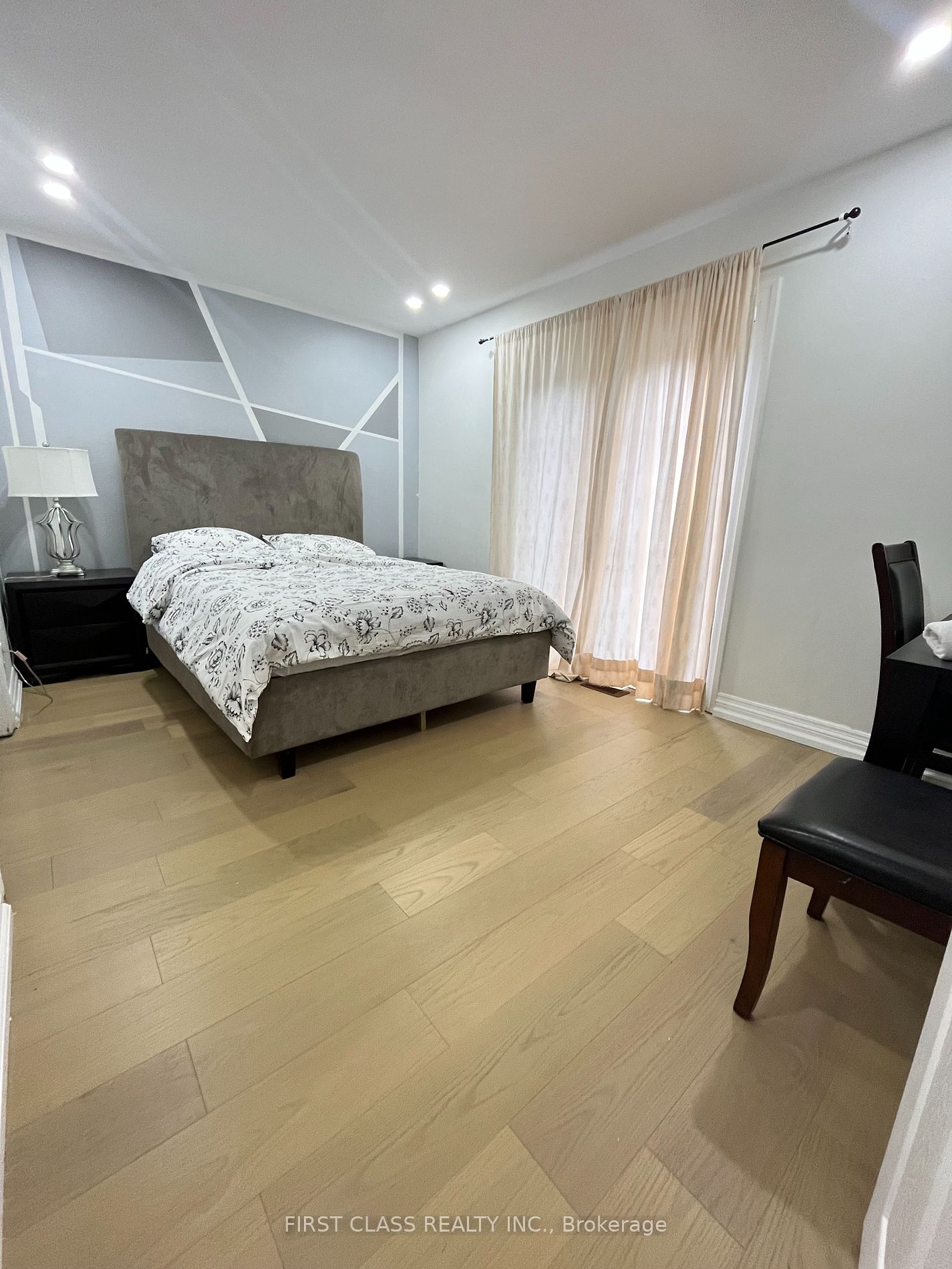 377 Taylor Mills Dr S