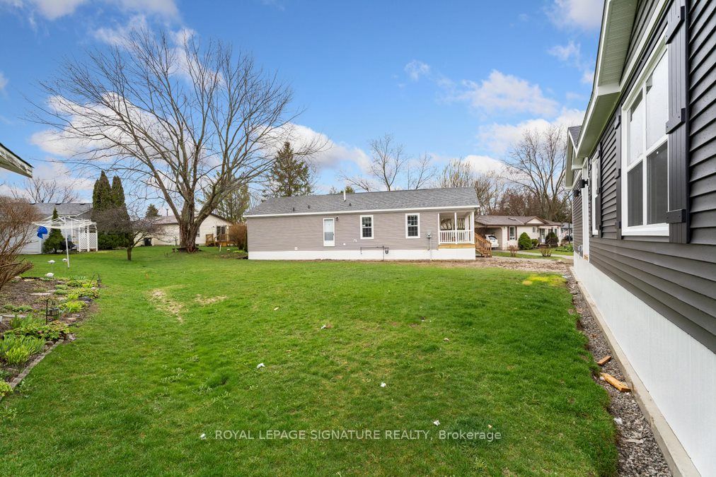 18 Briarwood Place