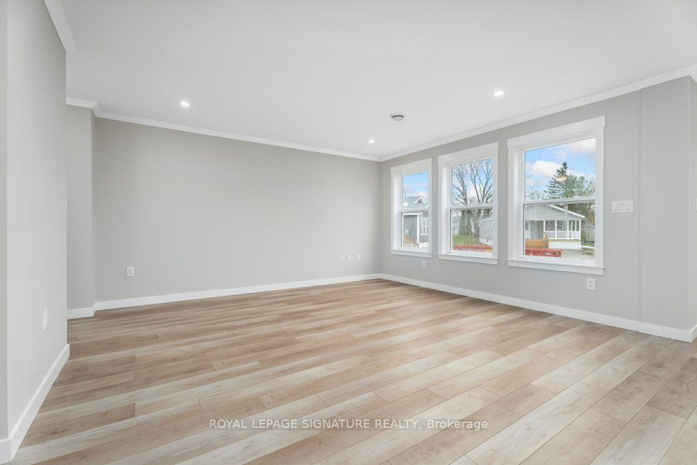 18 Briarwood Place