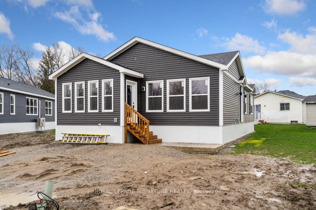 18 Briarwood Place