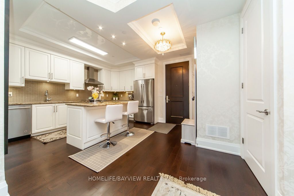 9909 Pine Valley Drive #213