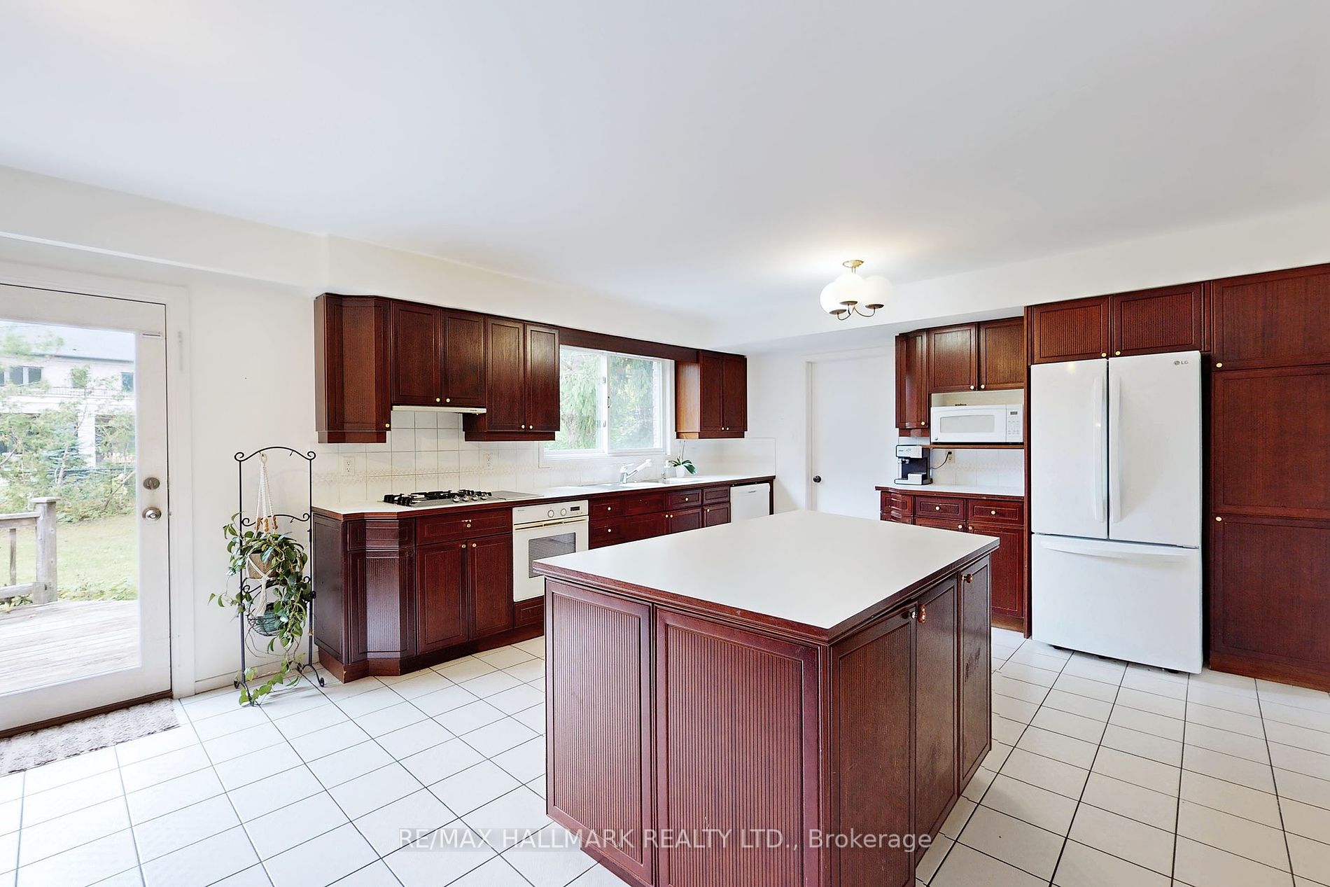 10 Hawthorne Lane