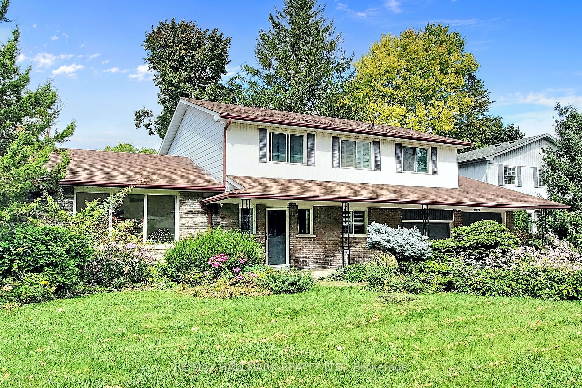 10 Hawthorne Lane