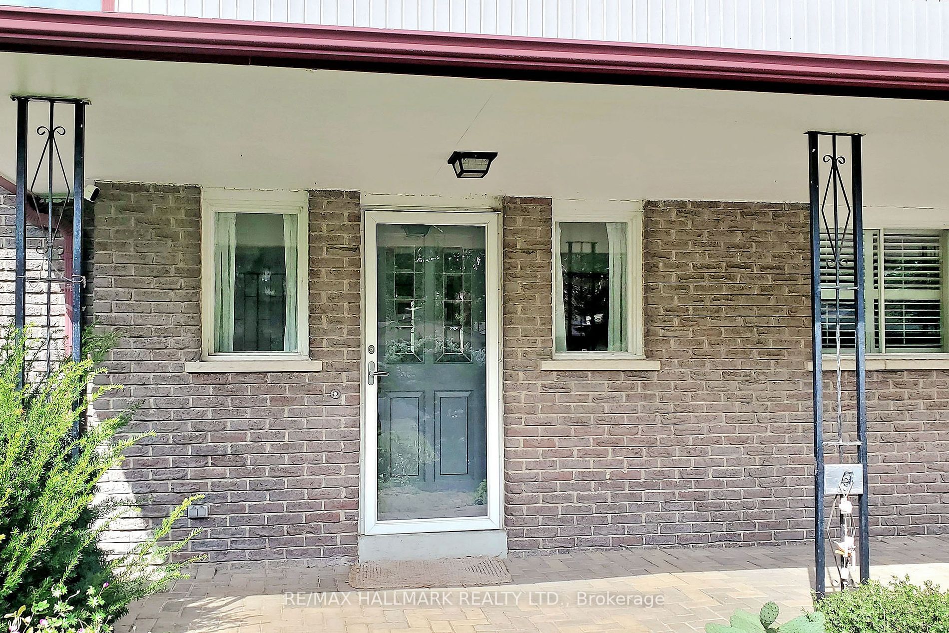 10 Hawthorne Lane