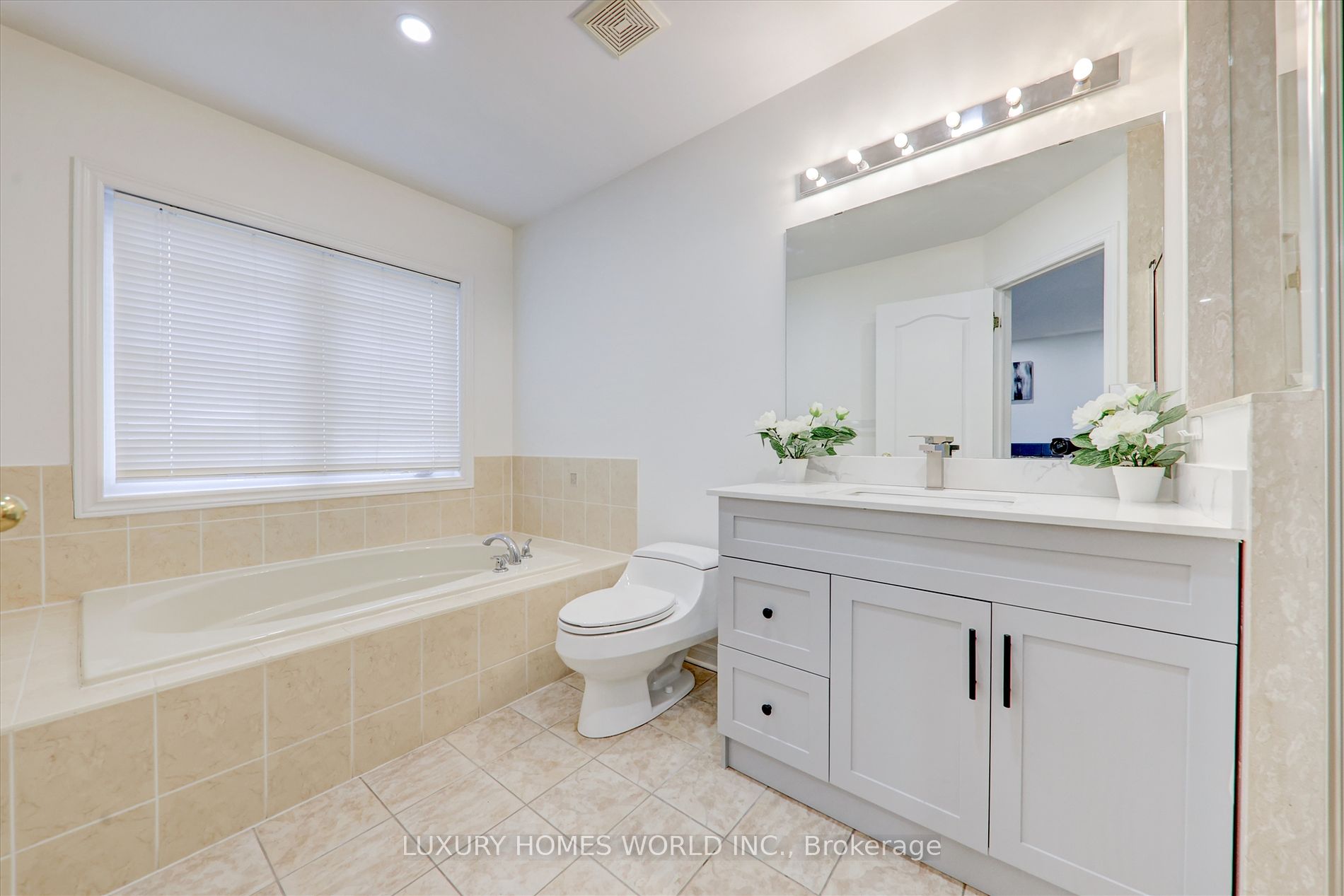 8 Townwood Dr, #82