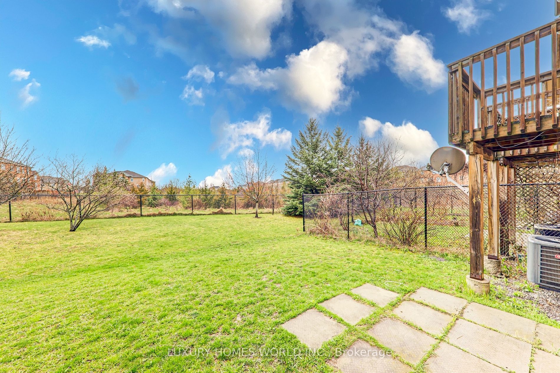 8 Townwood Dr, #82