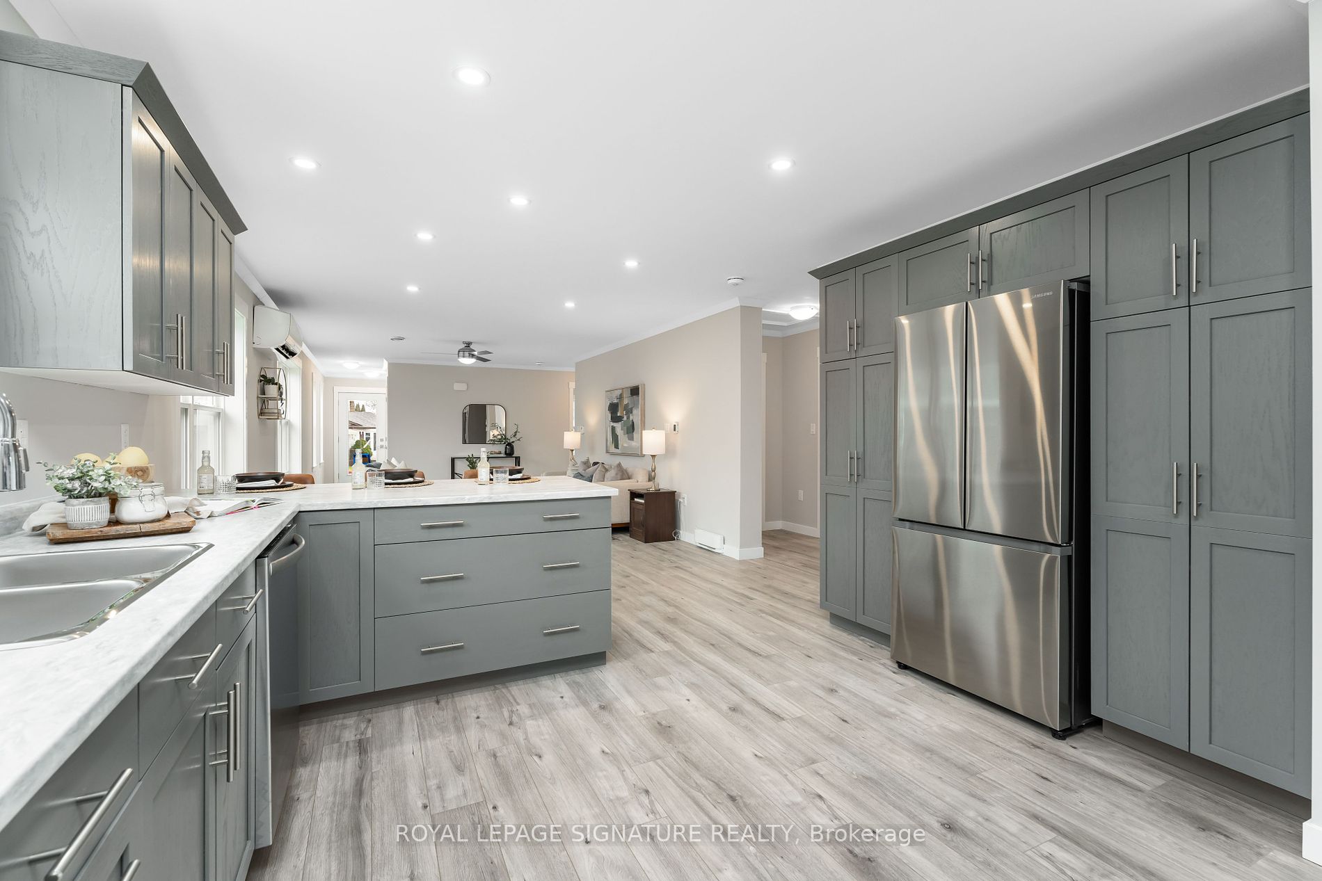 16 Briarwood Place