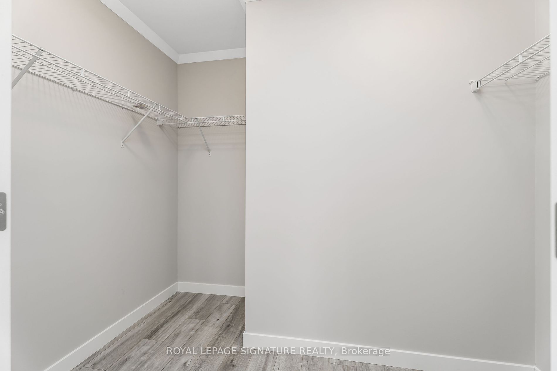 16 Briarwood Place