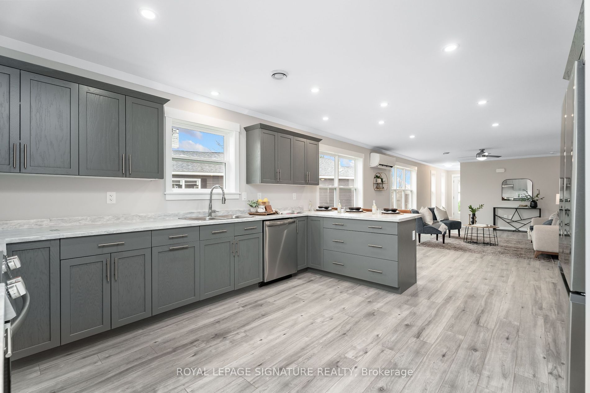 16 Briarwood Place