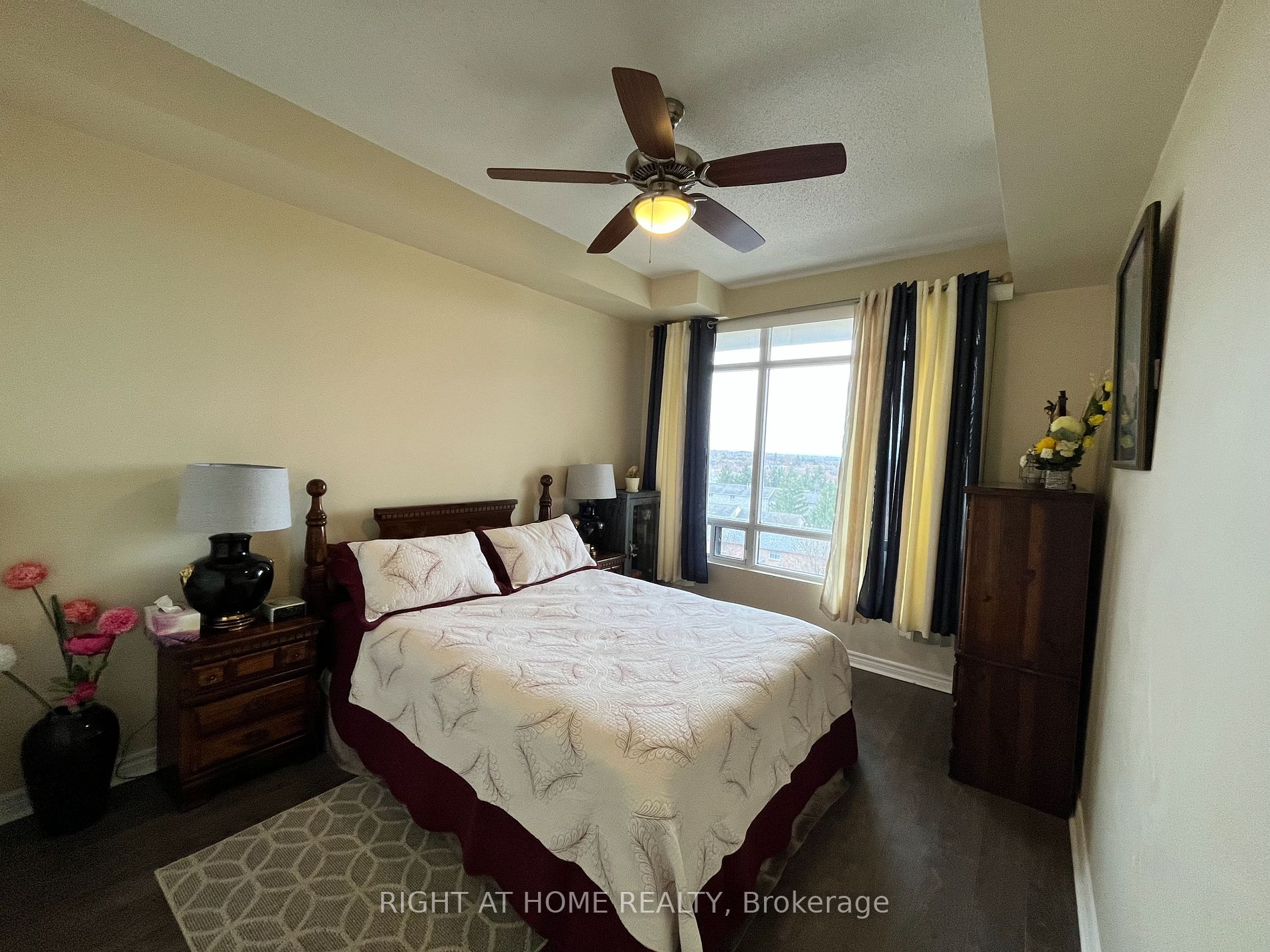 11121 Yonge Street, ## 602