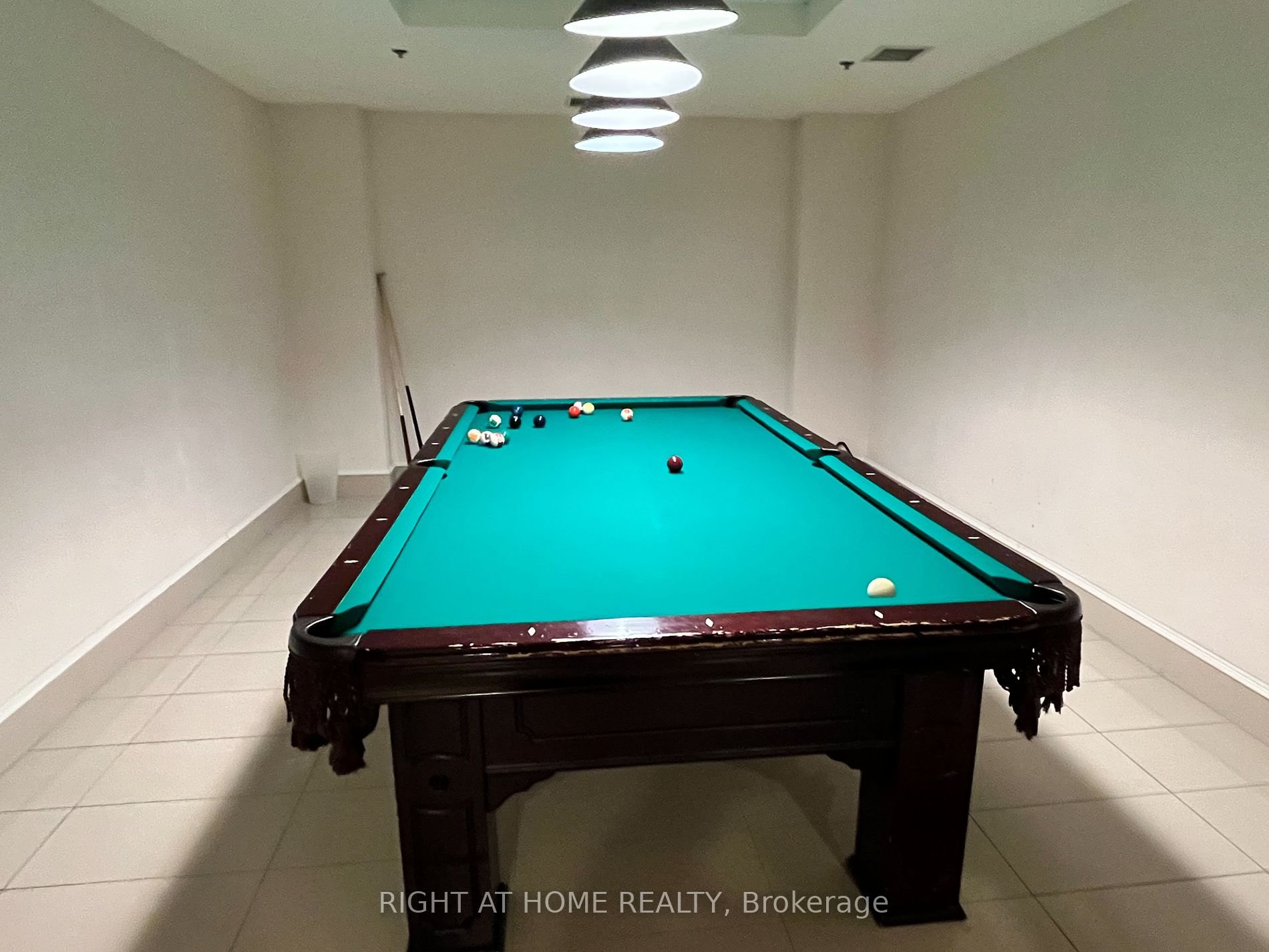 11121 Yonge Street, ## 602