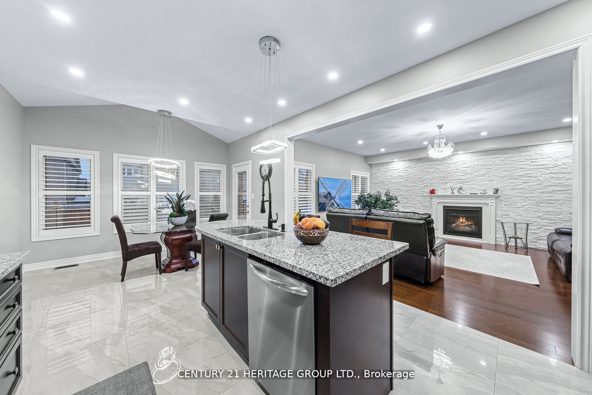 66 Romanelli Crescent