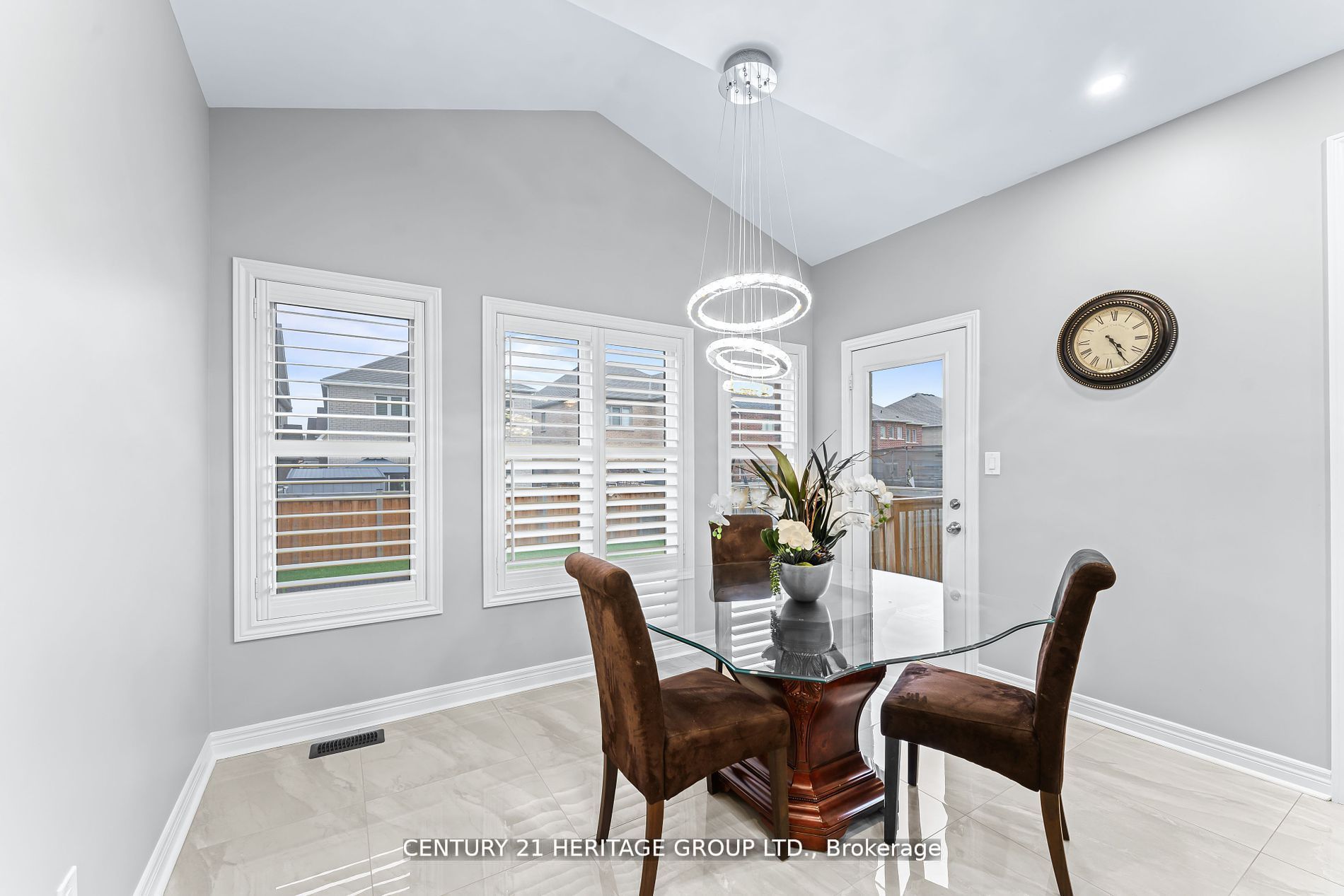 66 Romanelli Crescent