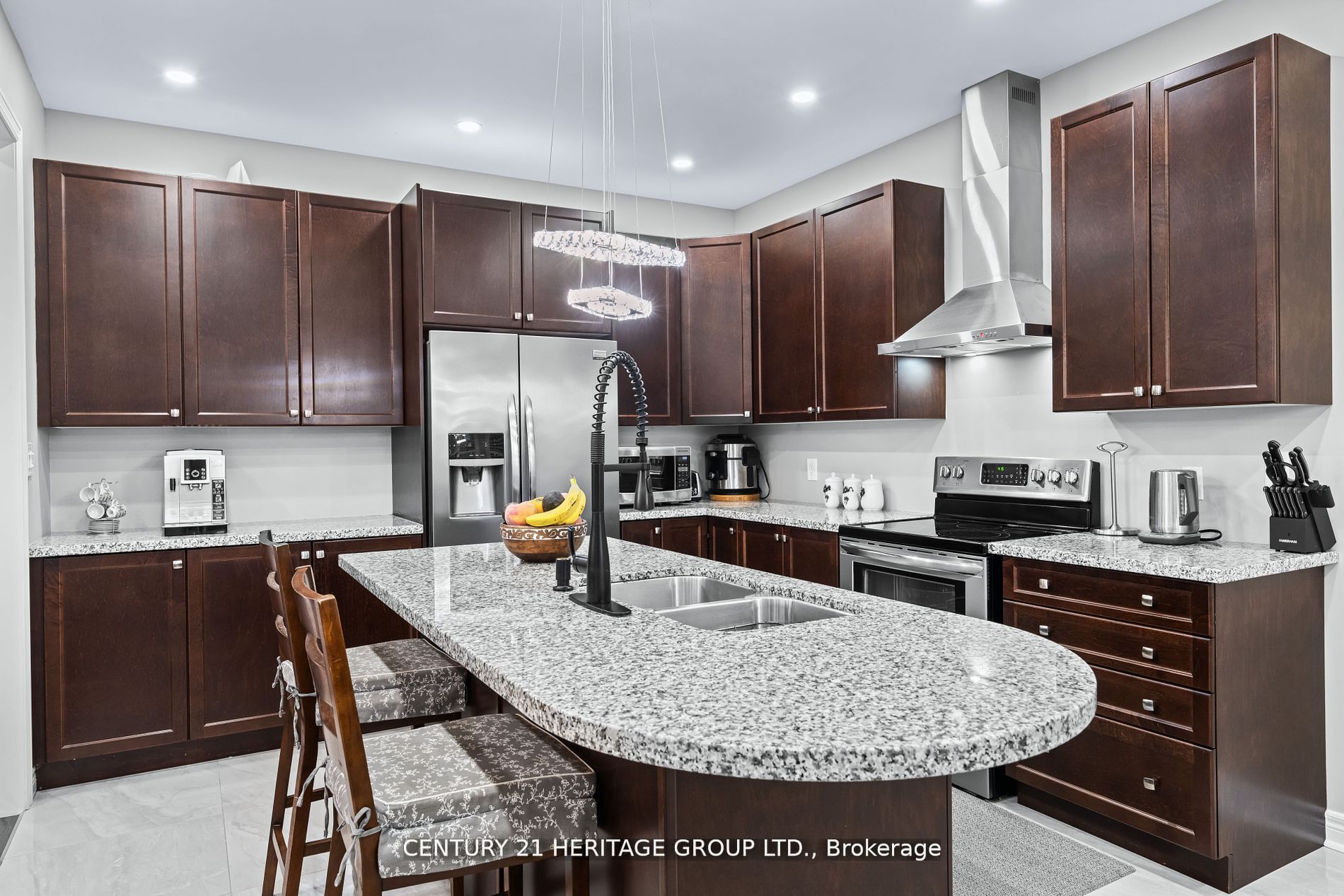 66 Romanelli Crescent