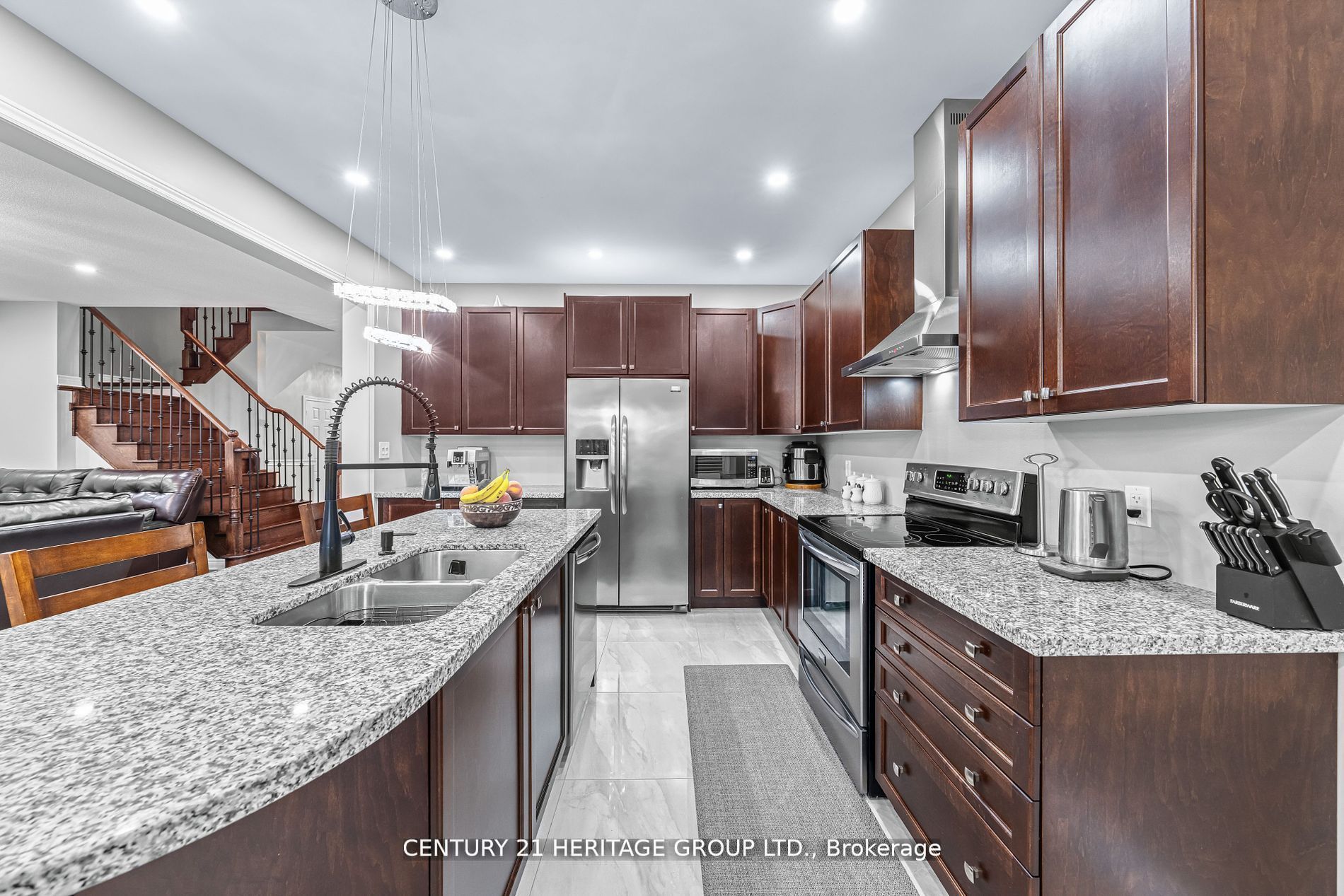 66 Romanelli Crescent