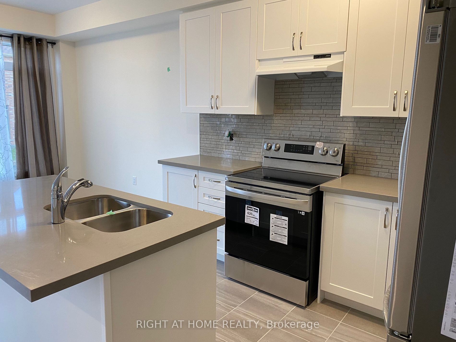 2250 Grainger Loop