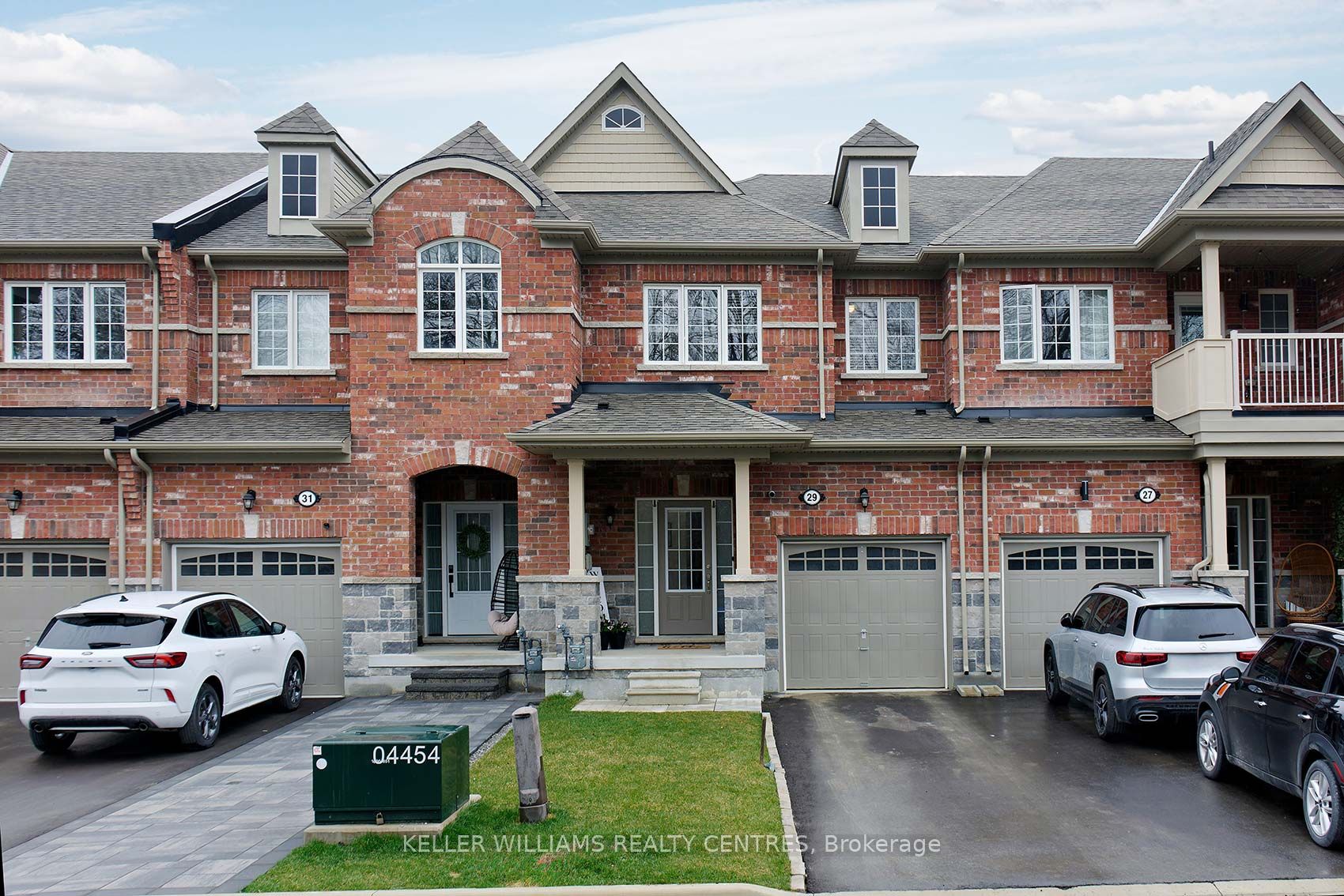 29 Anne Pegg Cres