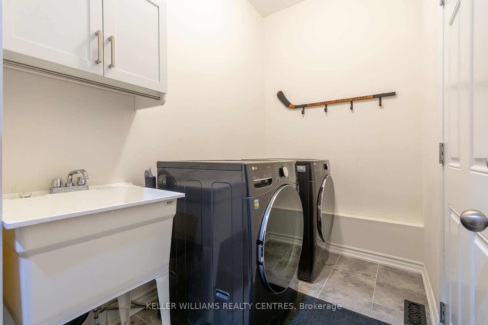29 Anne Pegg Cres