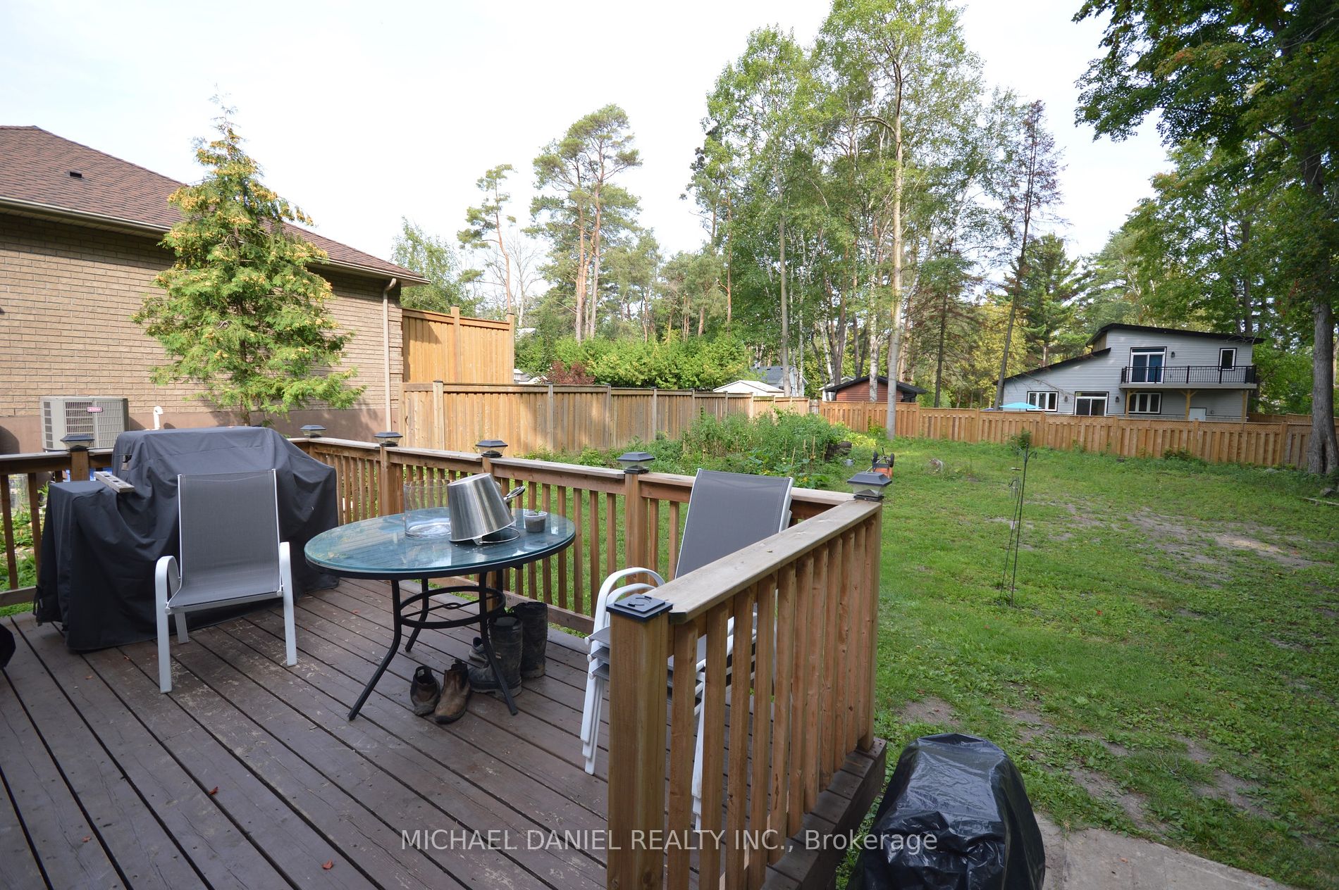 882 Kennedy Rd