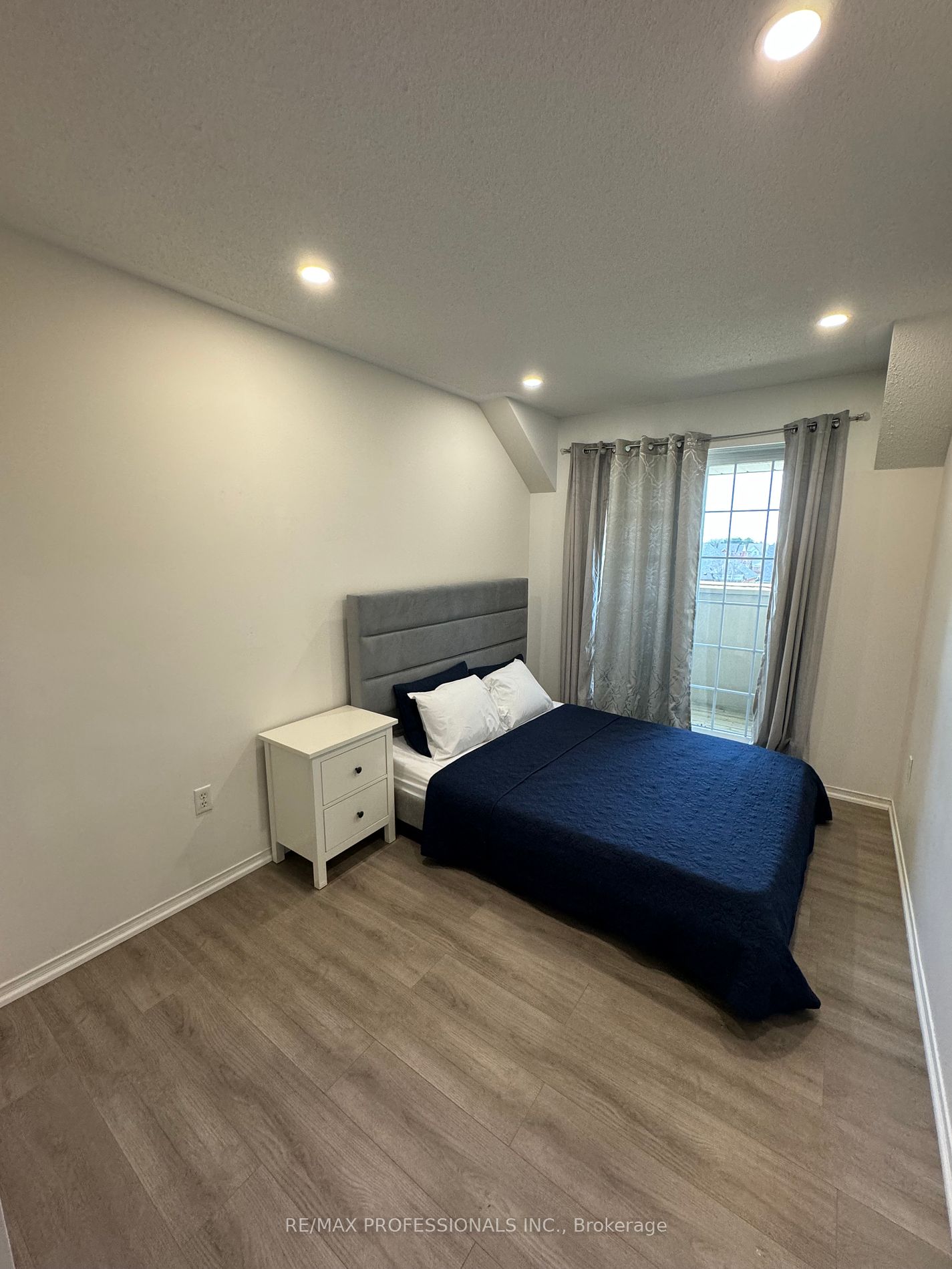15 Cornell Meadows Avenue, #A206